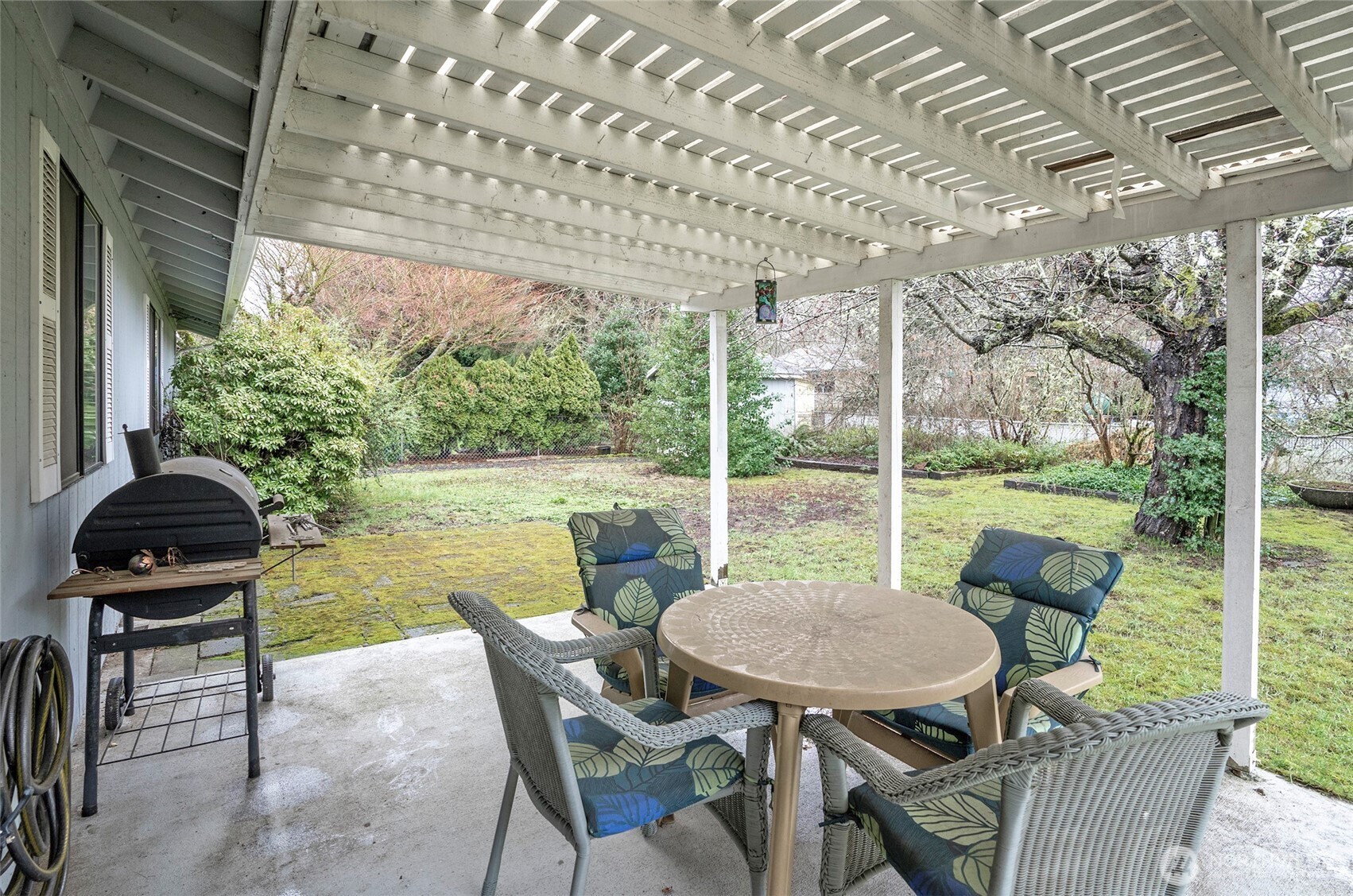 5933 Cotton Drive SE