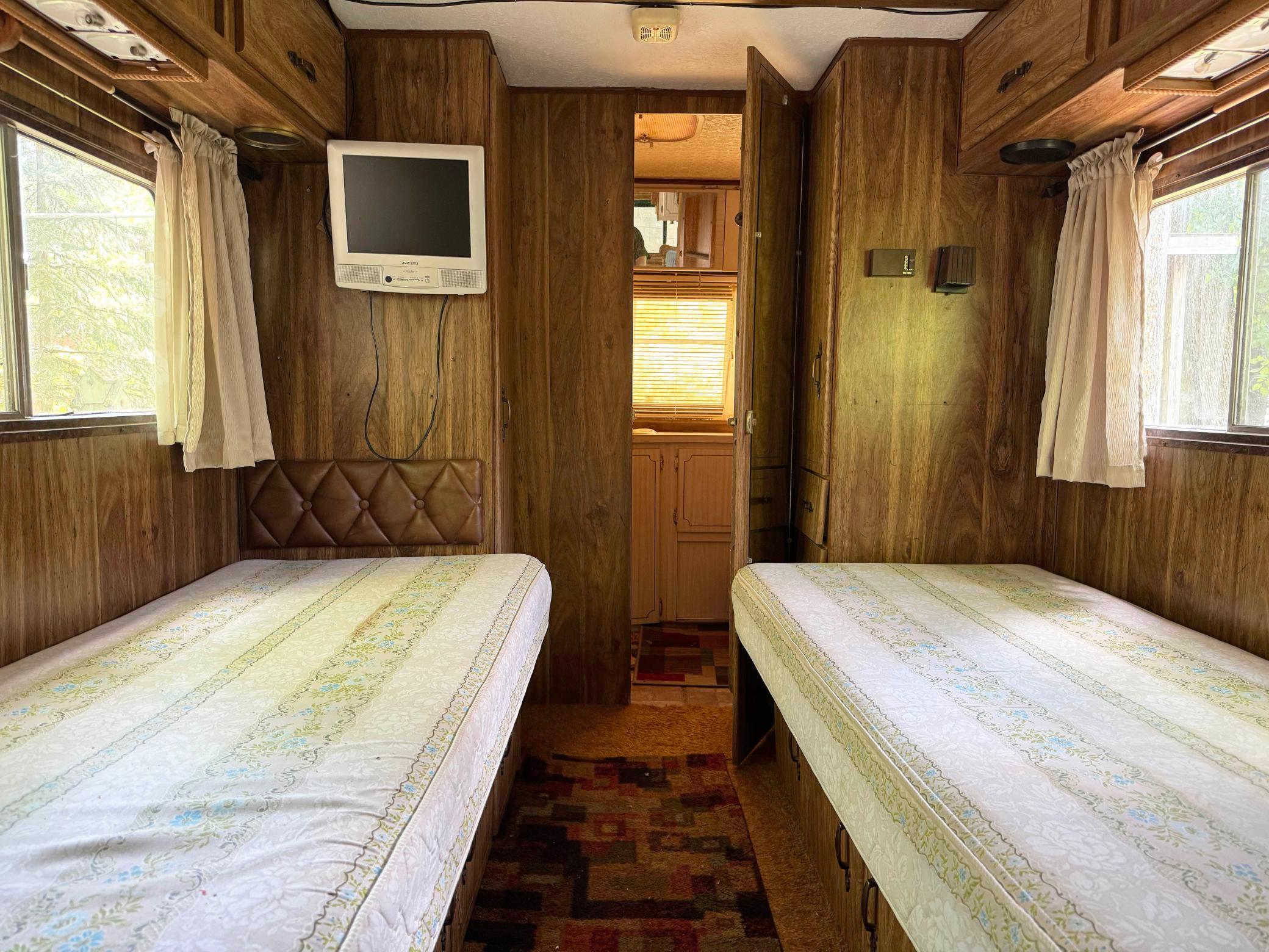 L 3&4 B3 London Town