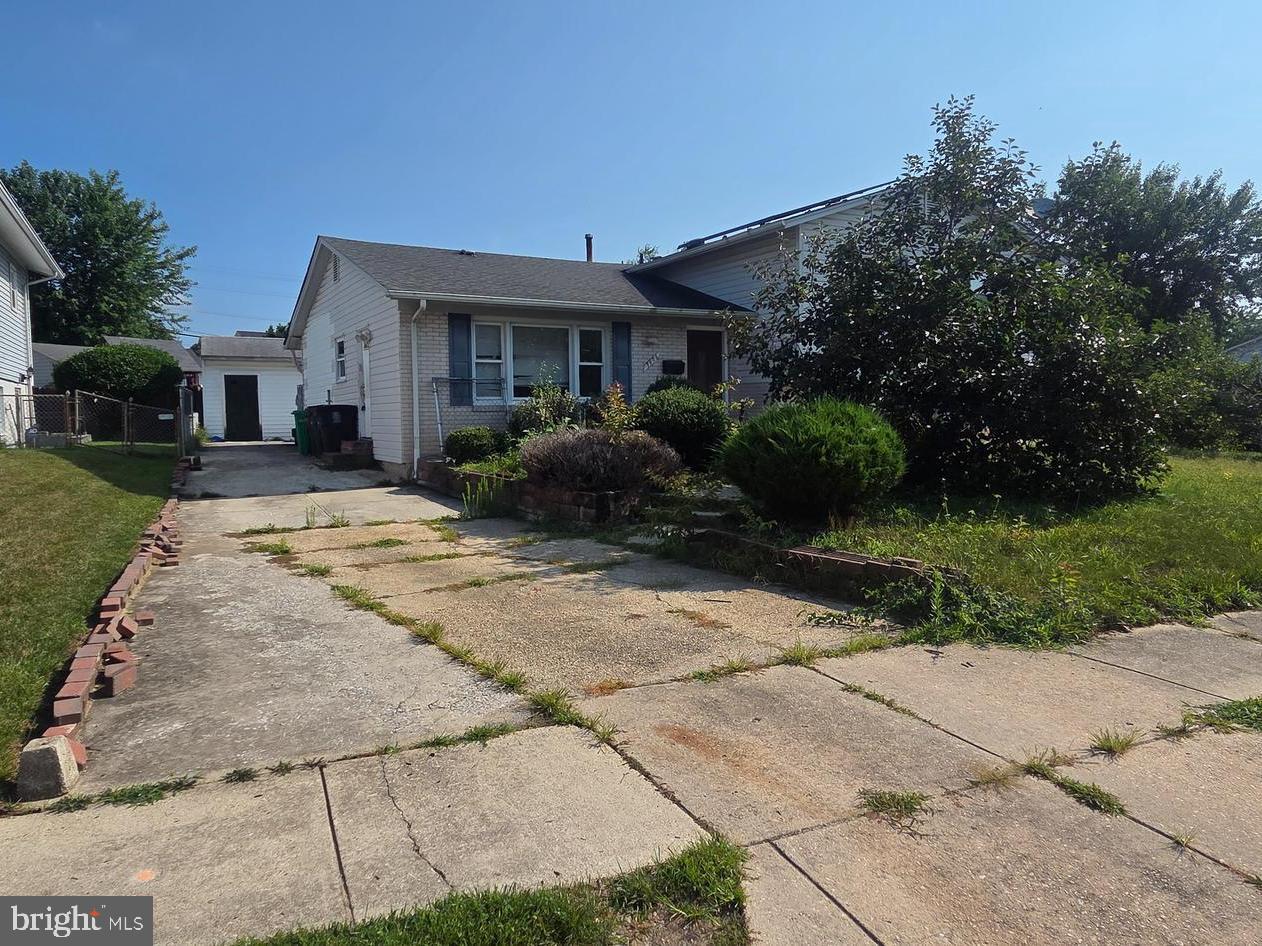 7906 Dawnwood Court
