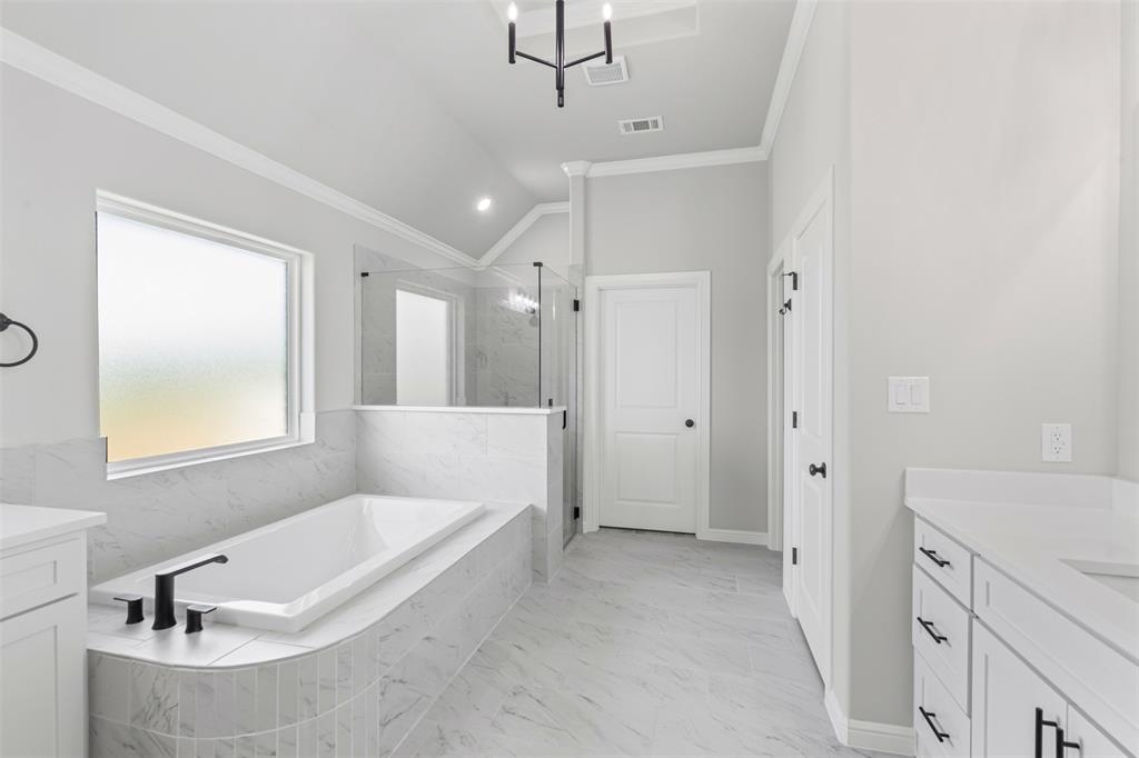 2172 Middlewood Circle
