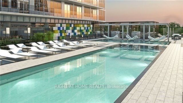 195 Redpath Ave 3116