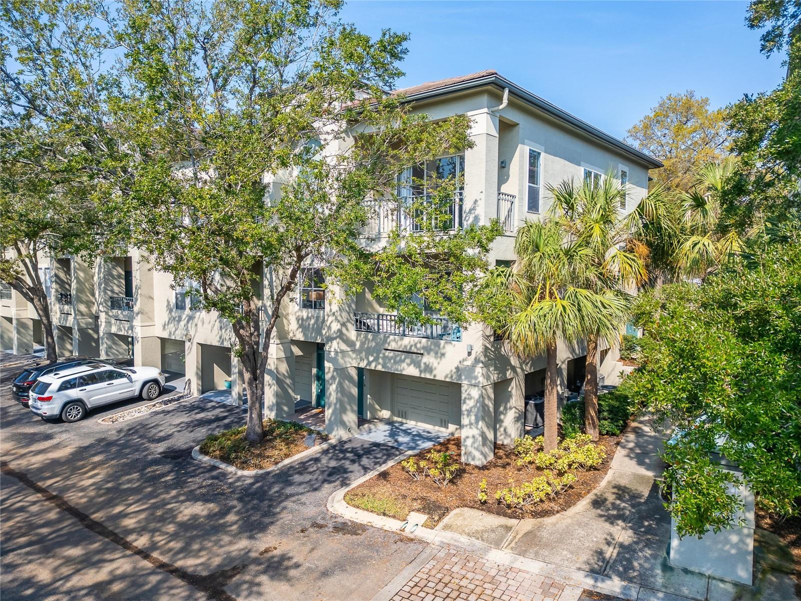 615 Tropical Breeze Way