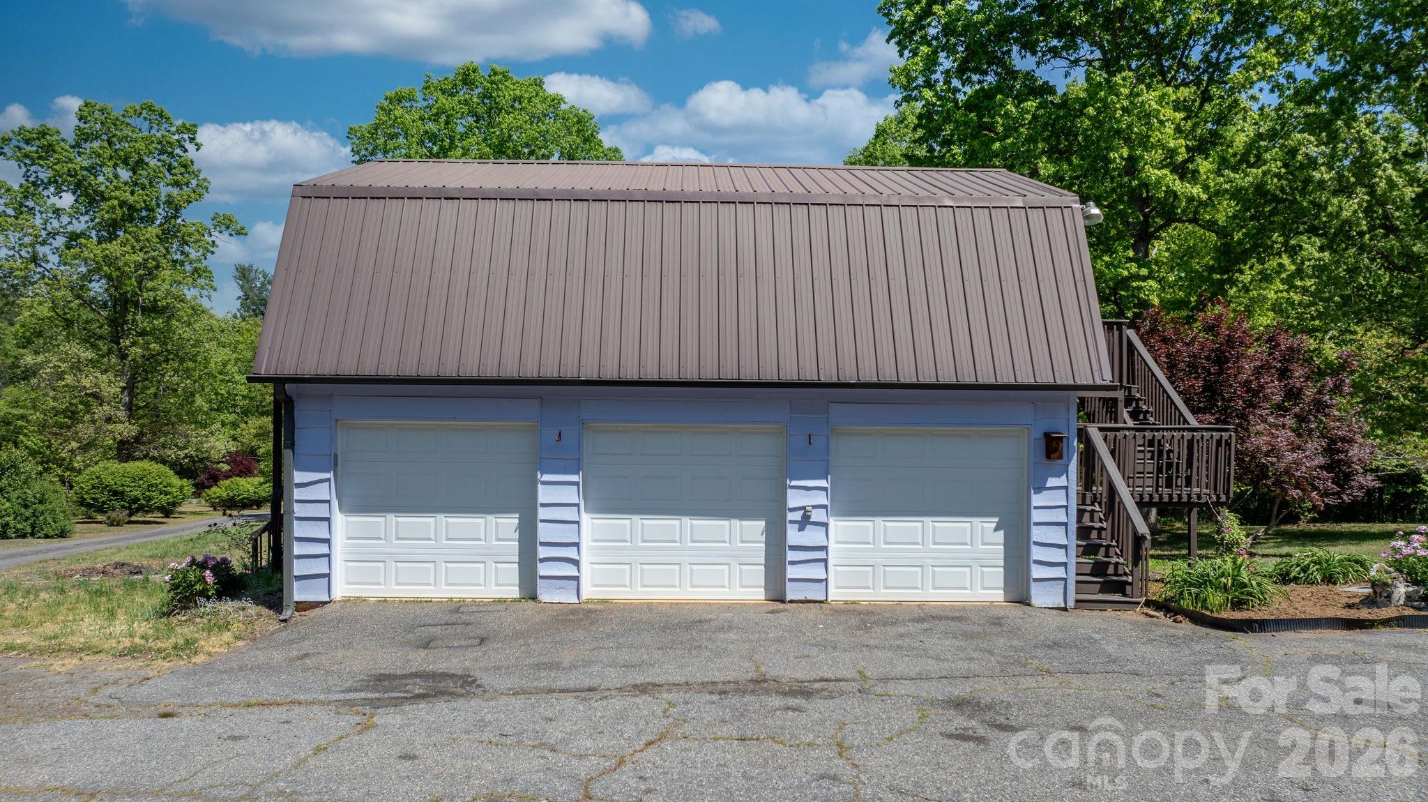 2113 White Pine Drive