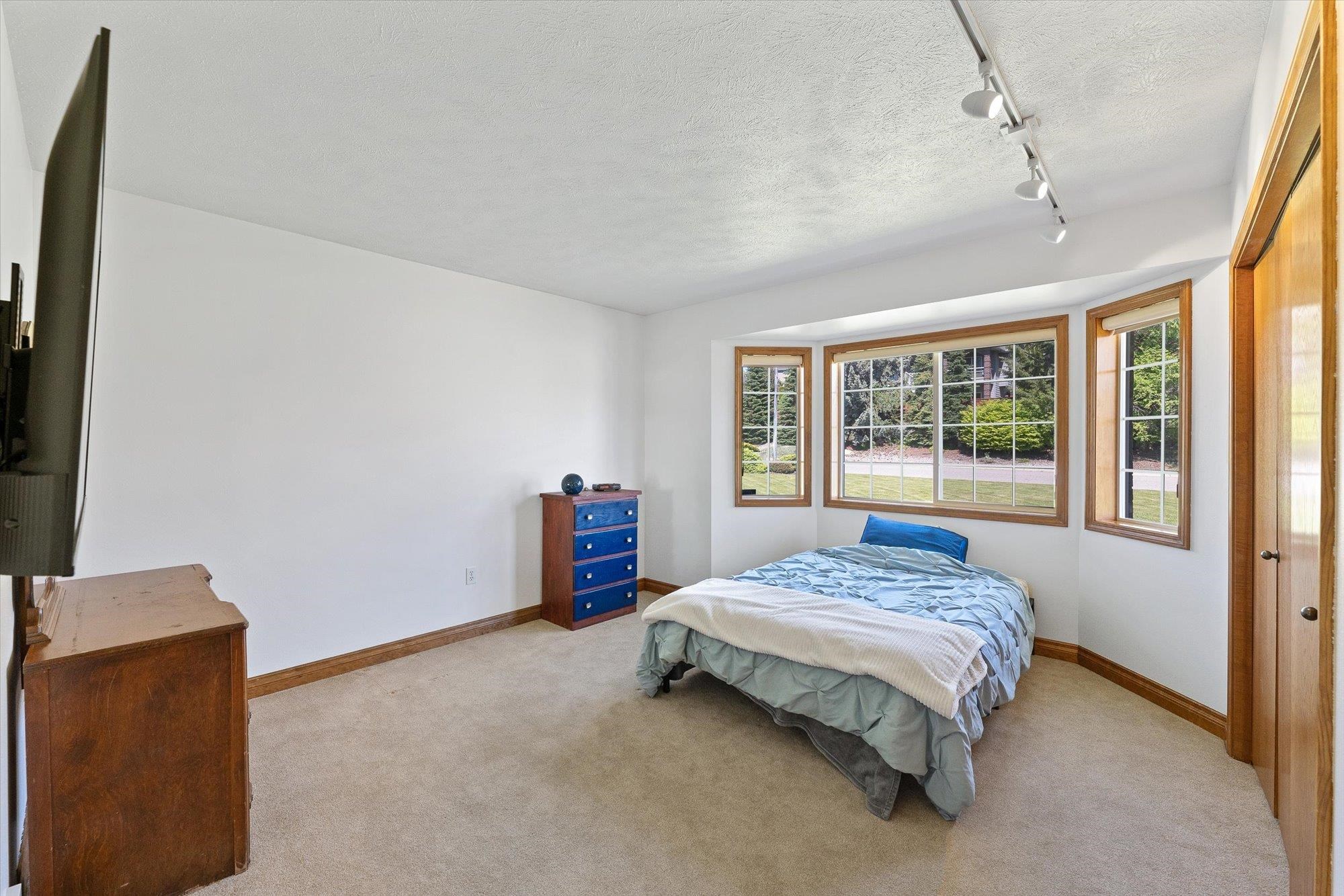 8720 E Woodland Park Dr
