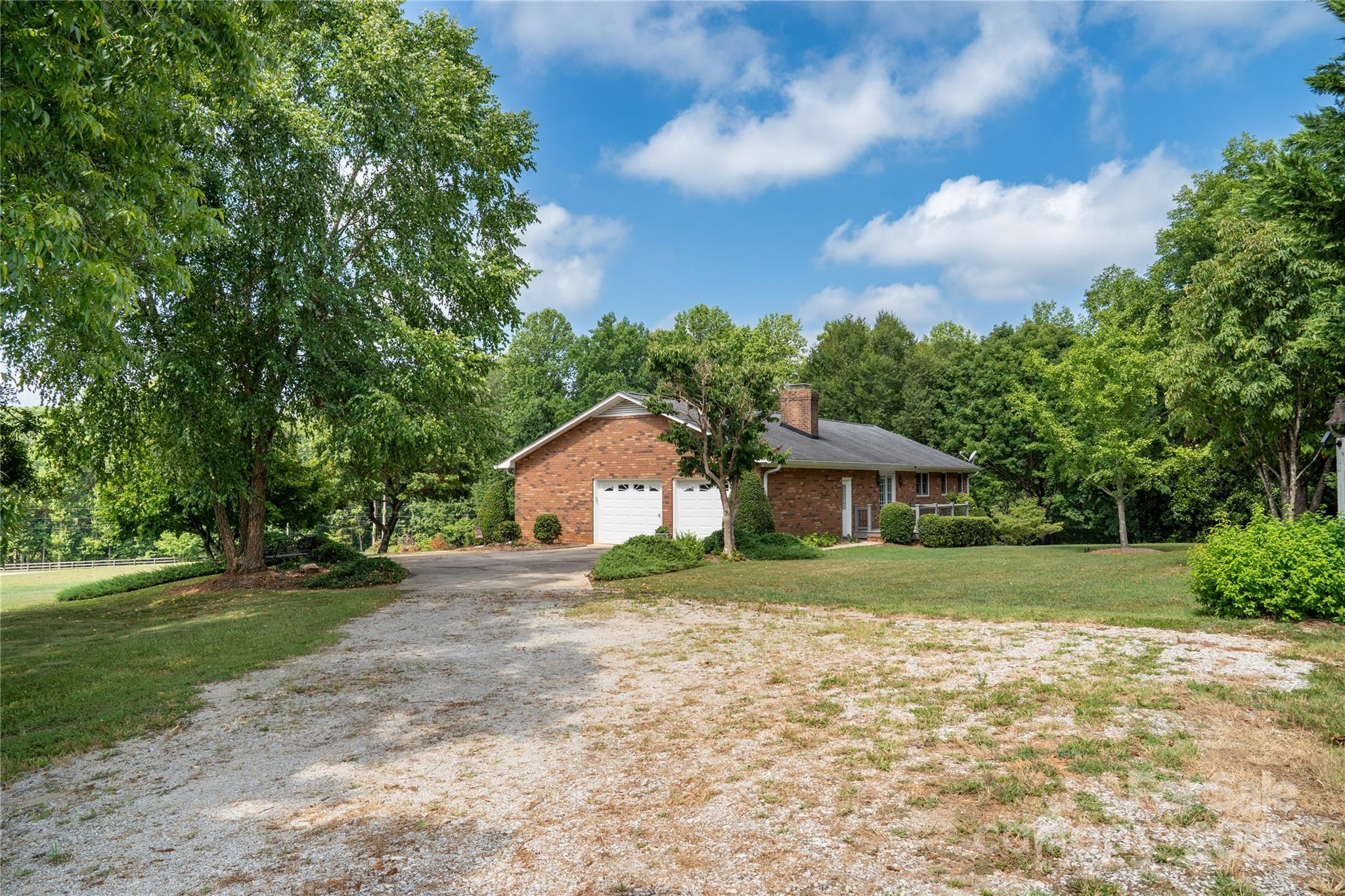 312 Lister Road