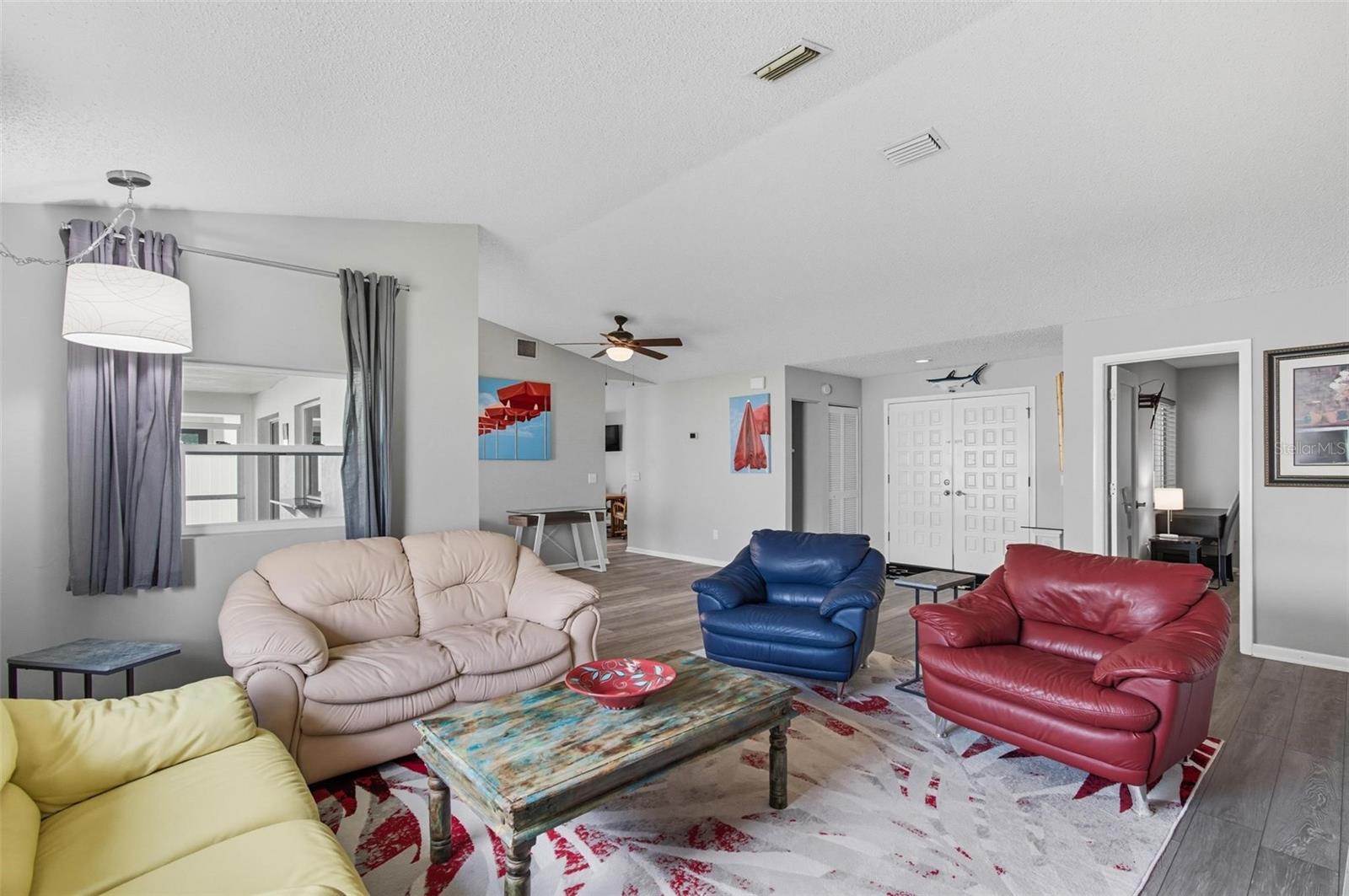 53 Cochise Court
