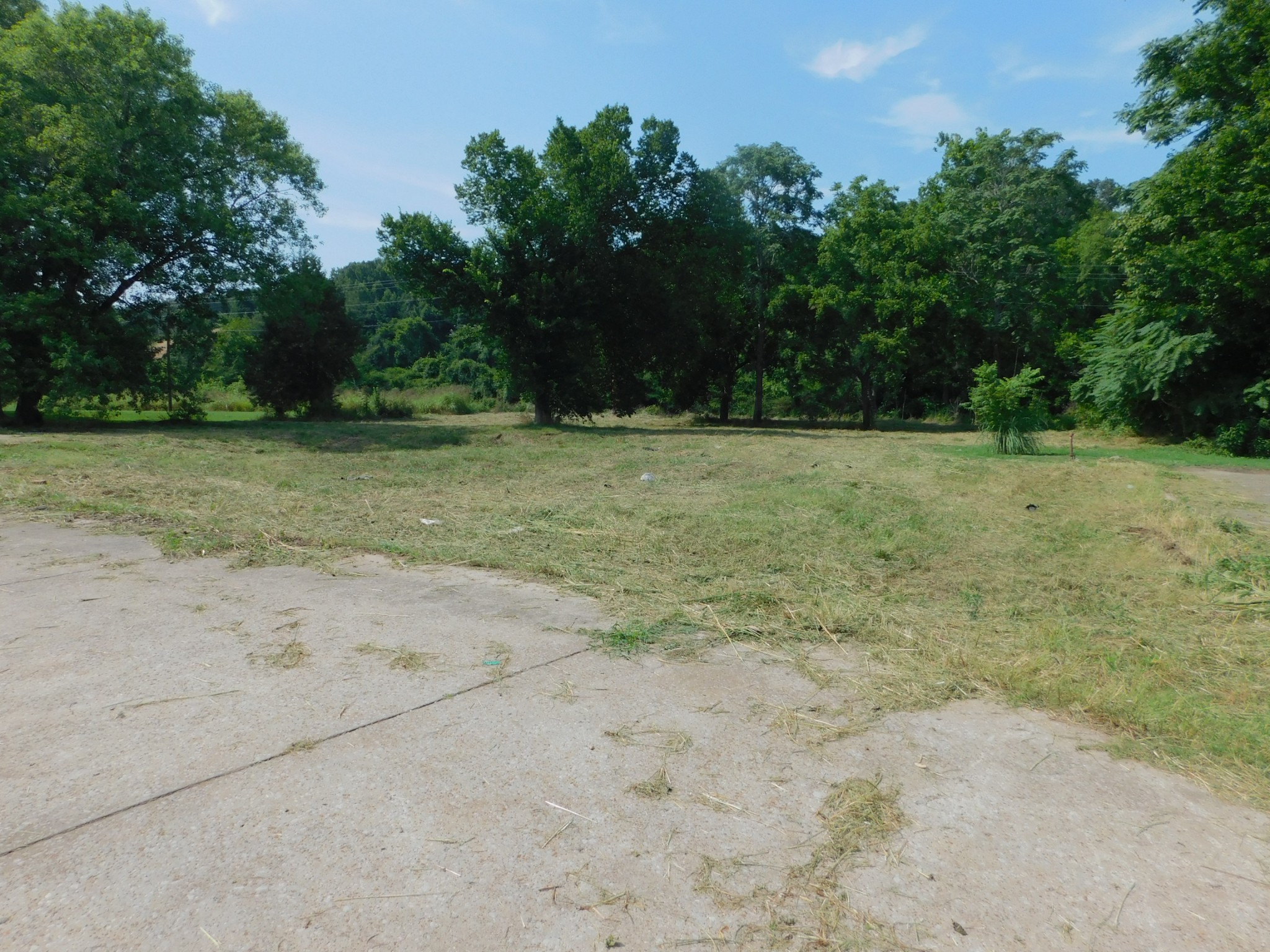 312 N Maple Ave