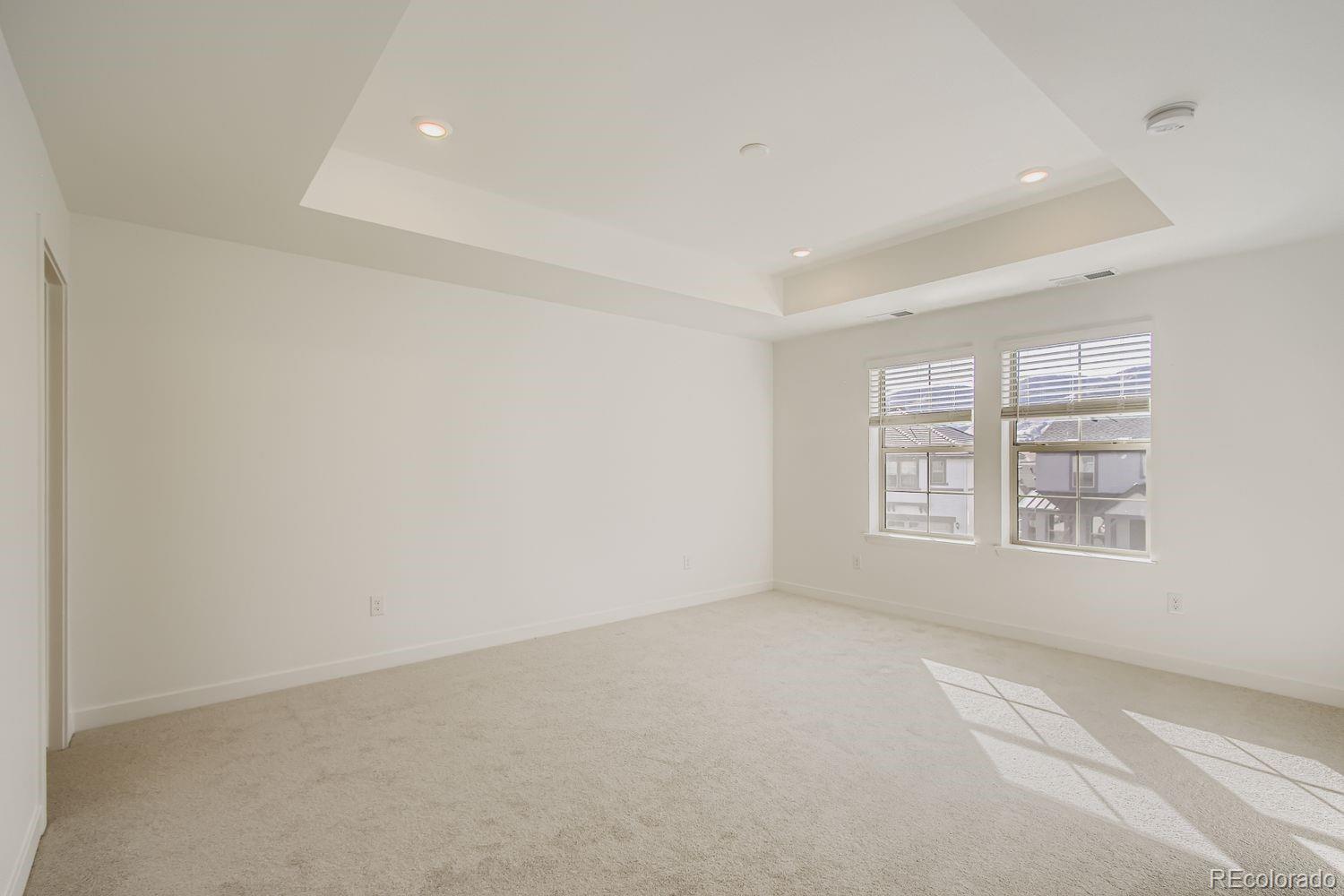 2946 S Quaker Street