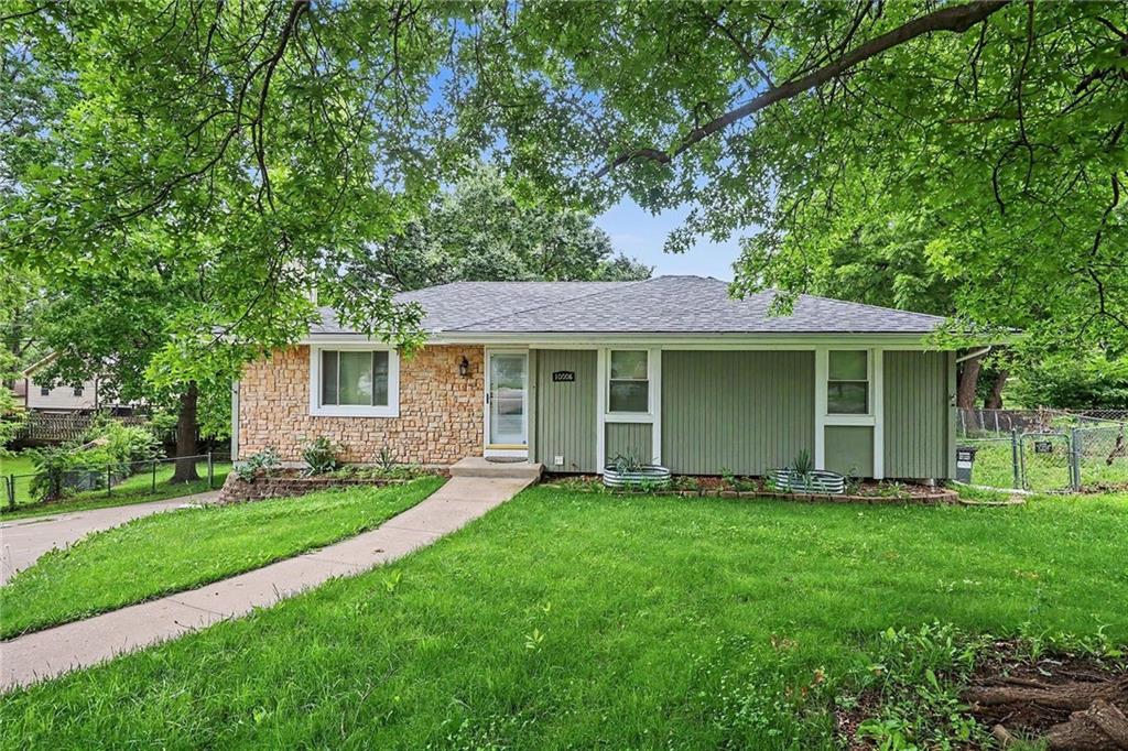 10008 NW 70th Court