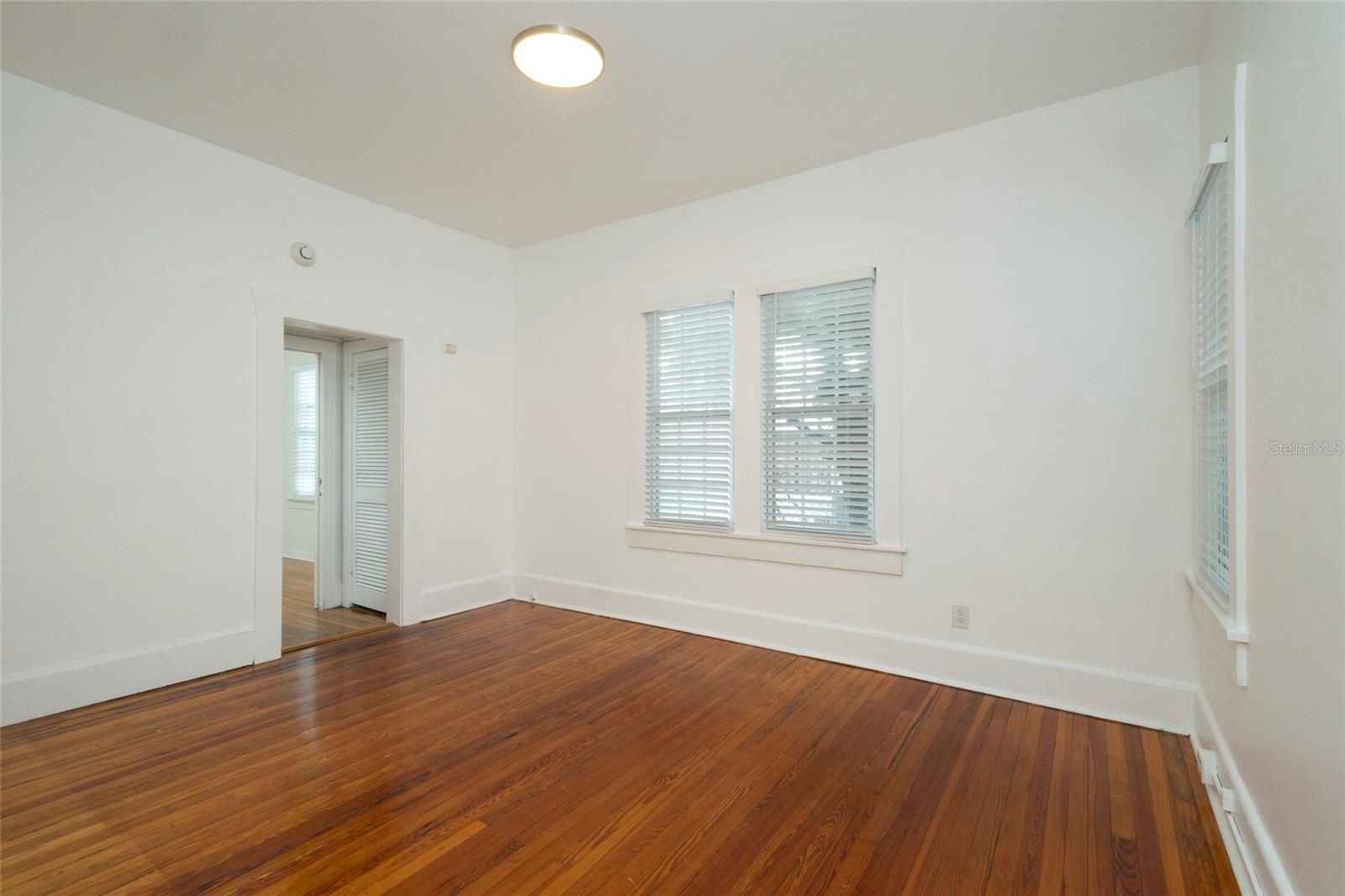 3012 W Sitios Street