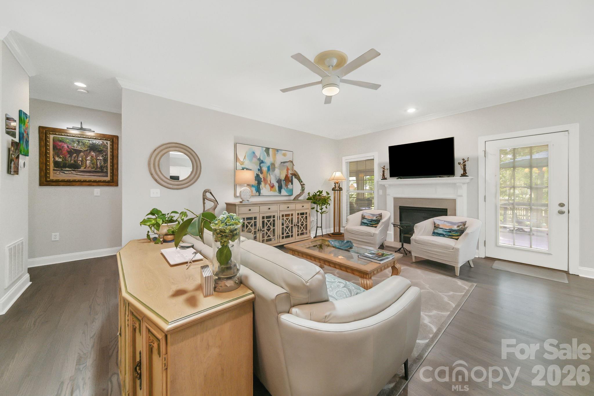 2905 Telefair Lane