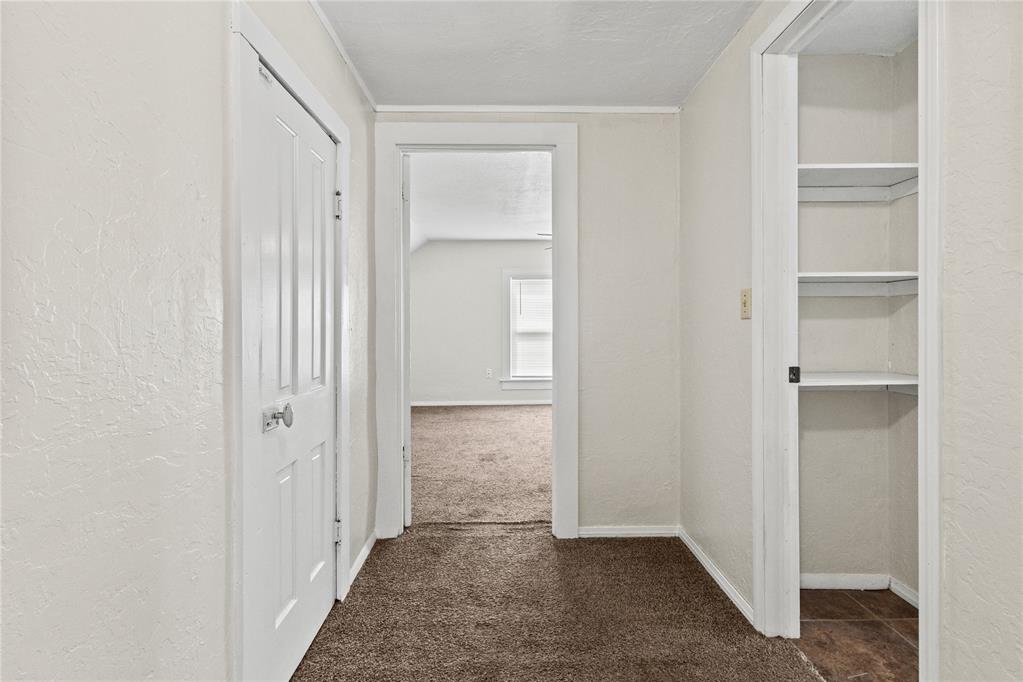 108 W Tom Stafford Street