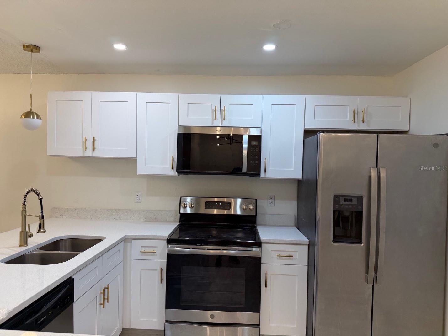2711 Willow Run