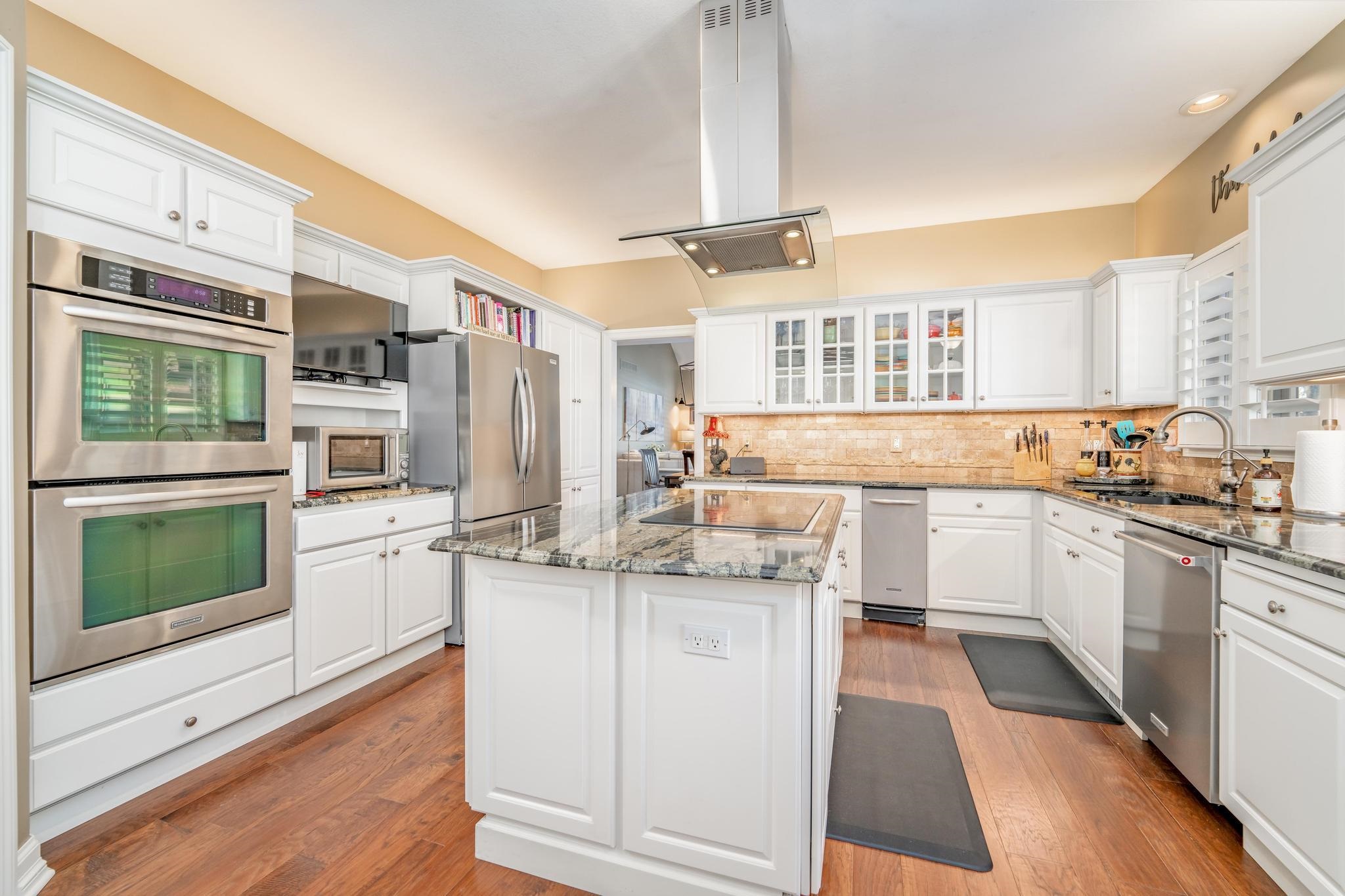 9402 E Woodspring St