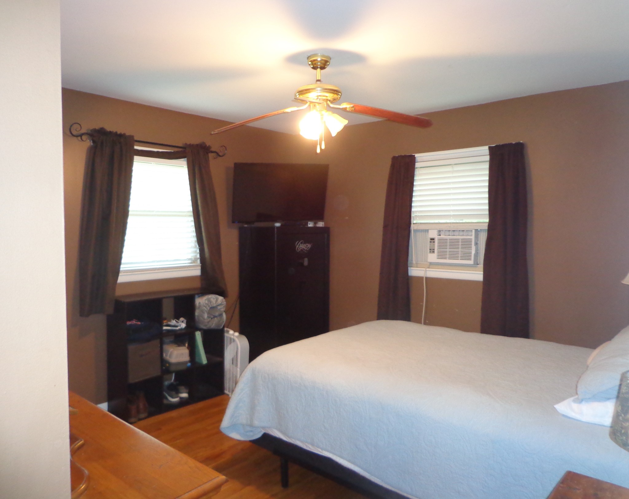 209 Pine Hill Dr