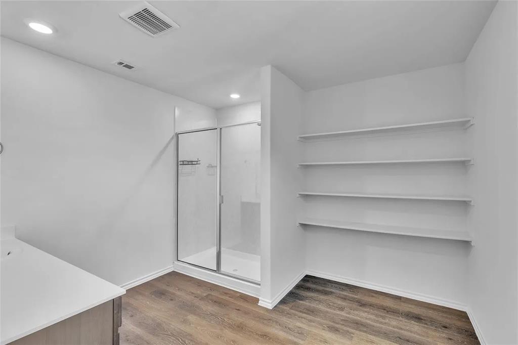 3124 Sweetwater Way