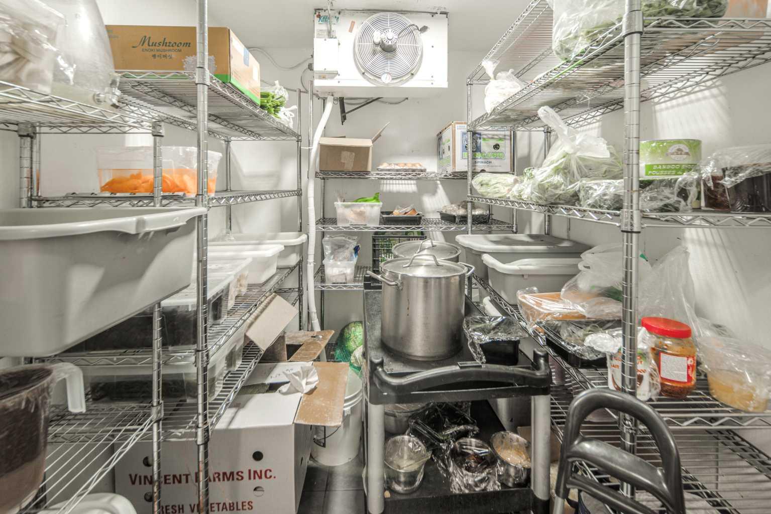 2111 Centre Street NW