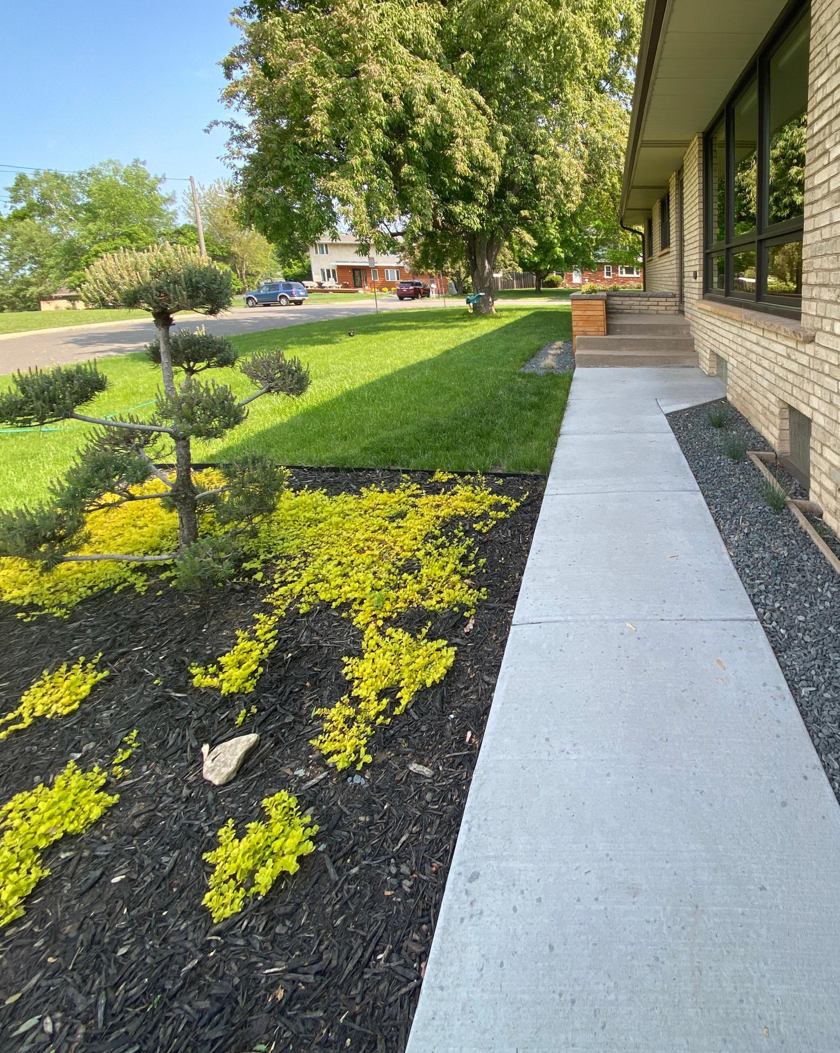 2420 Dunlap Street N