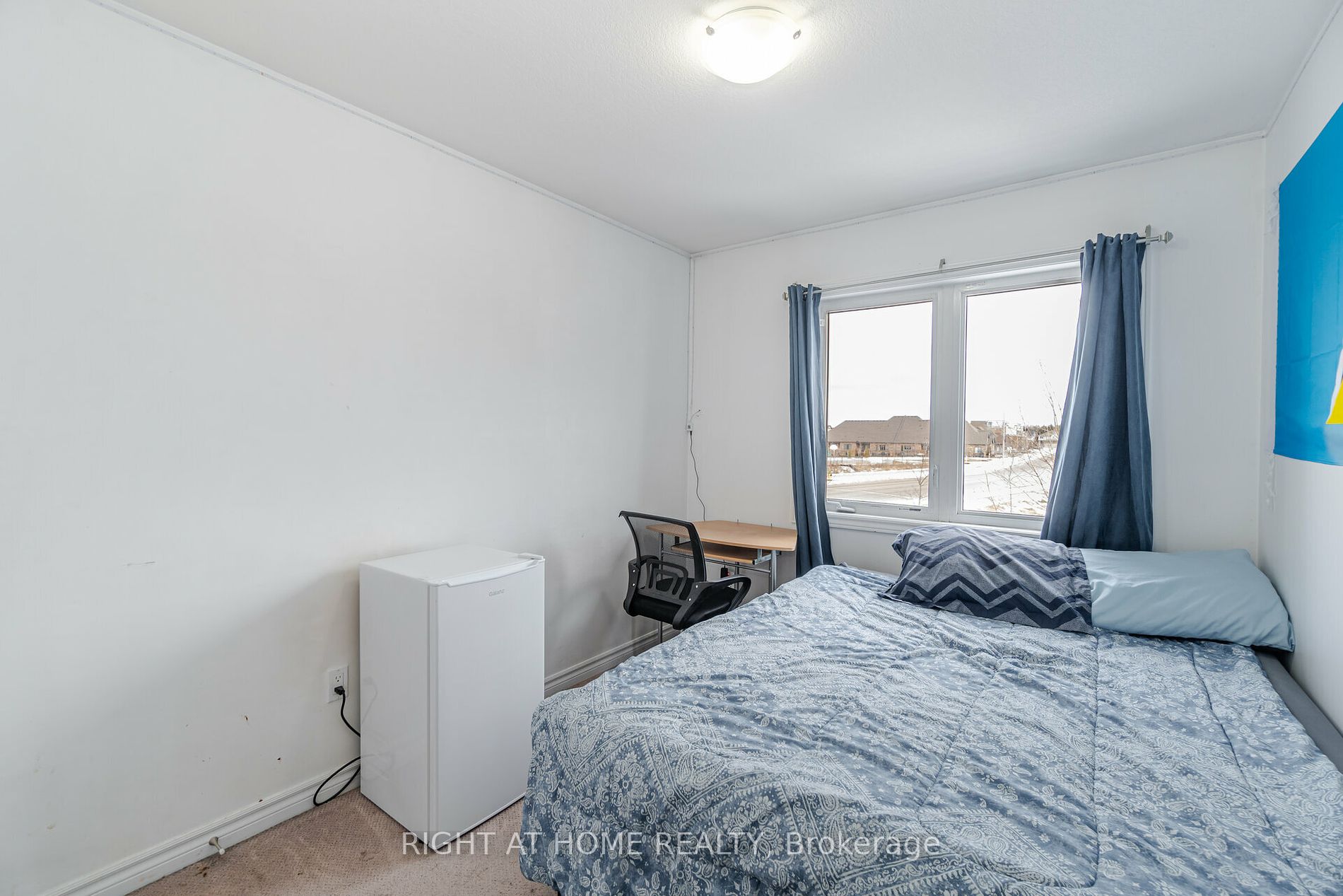 91 E Poppy Dr 50