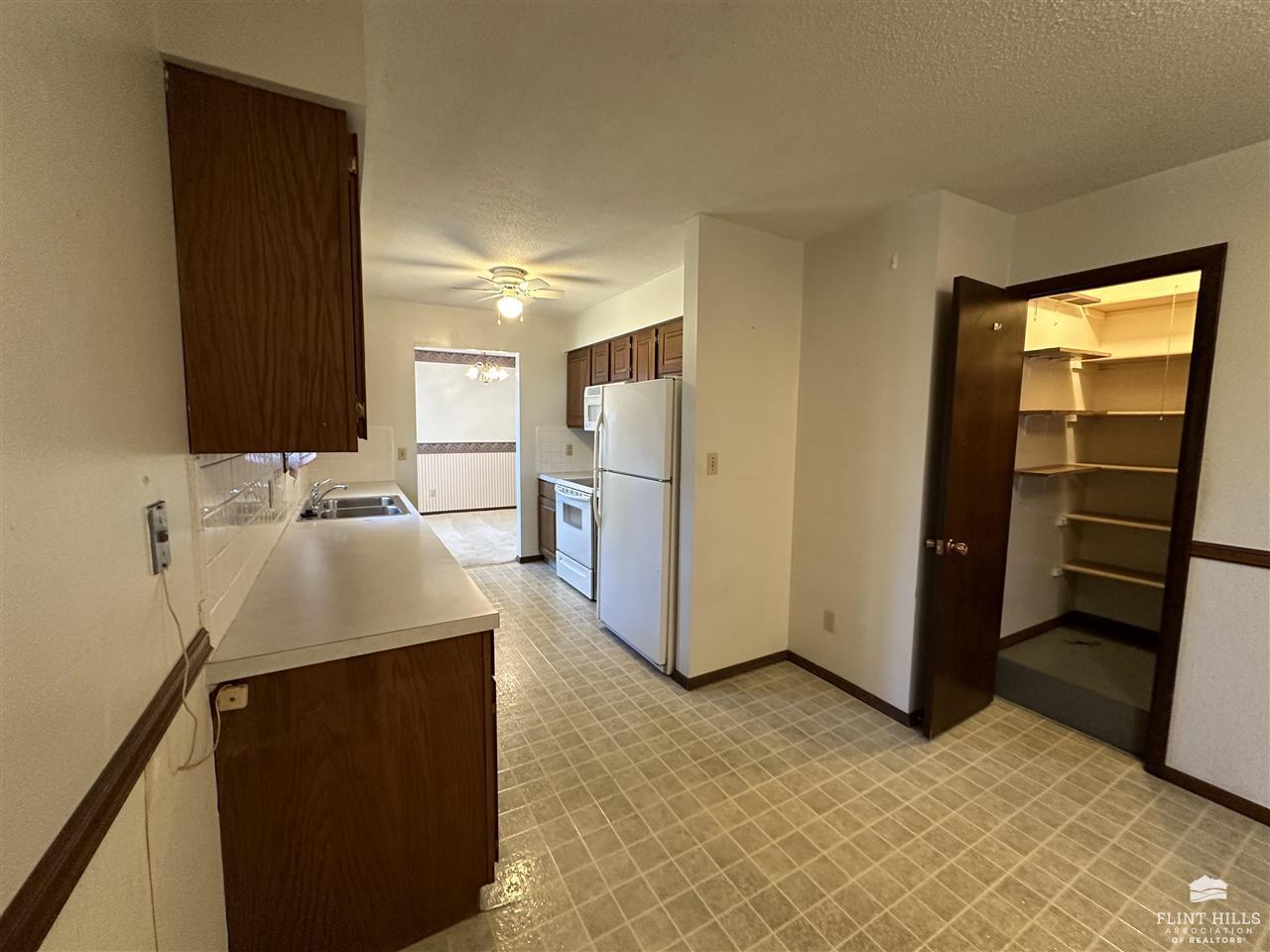 1718 Cedar Crest Drive