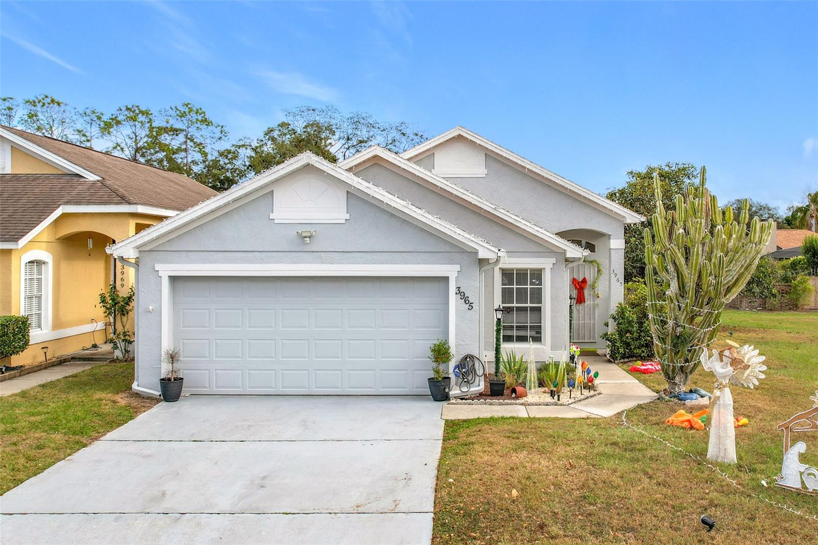 PRICE IMPROVEMENT!! Beautiful move in ready home in a great area of Casselberry. Deer Run Village community features 3 
bedrooms & 2 bathrooms. This house has a nice large living-dining combo area with an accessible enclosed rear 
screen porch, which is great for entertainment. The HOA maintains the exterior and yard. The community 
features a tennis court, club house and a pool. This community also offers access to a Golf course and easy 
access to major highways. This property is conveniently located within short distance to shopping centers and 
entertainment venues. Don't wait book you're showing now!
