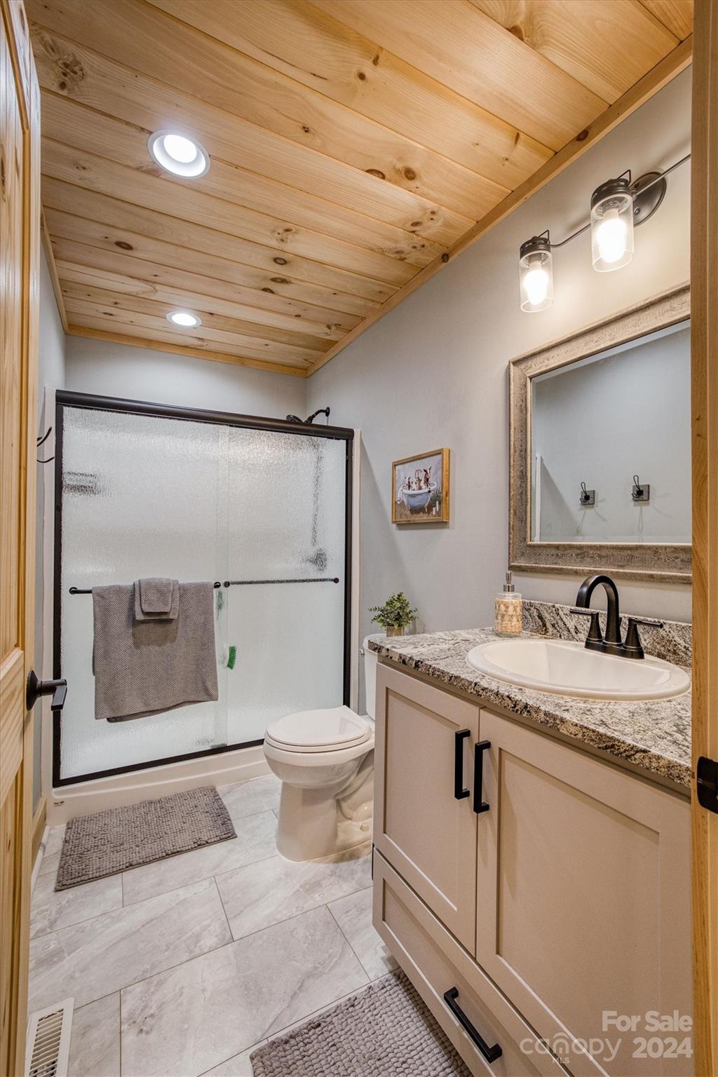 210 Grandview Loop