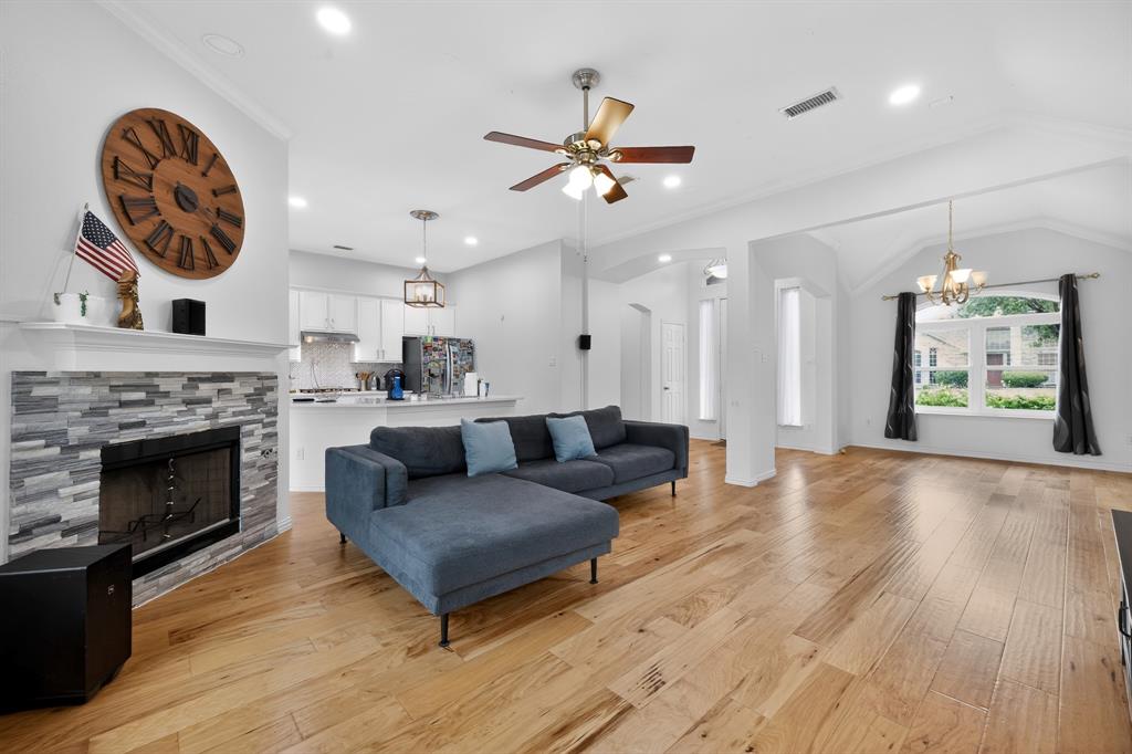 1517 Caldwell Circle