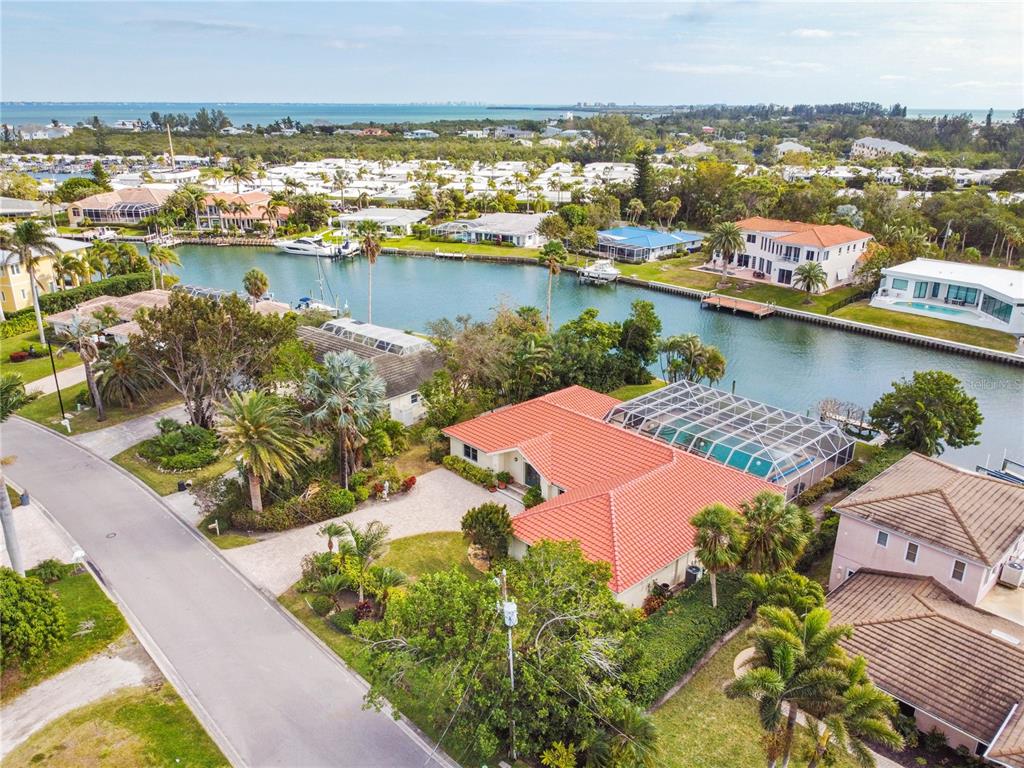 700 Old Compass Road