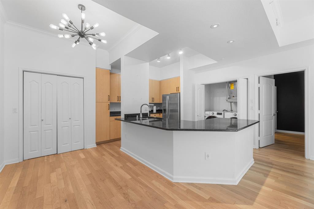 3225 Turtle Creek Boulevard 120