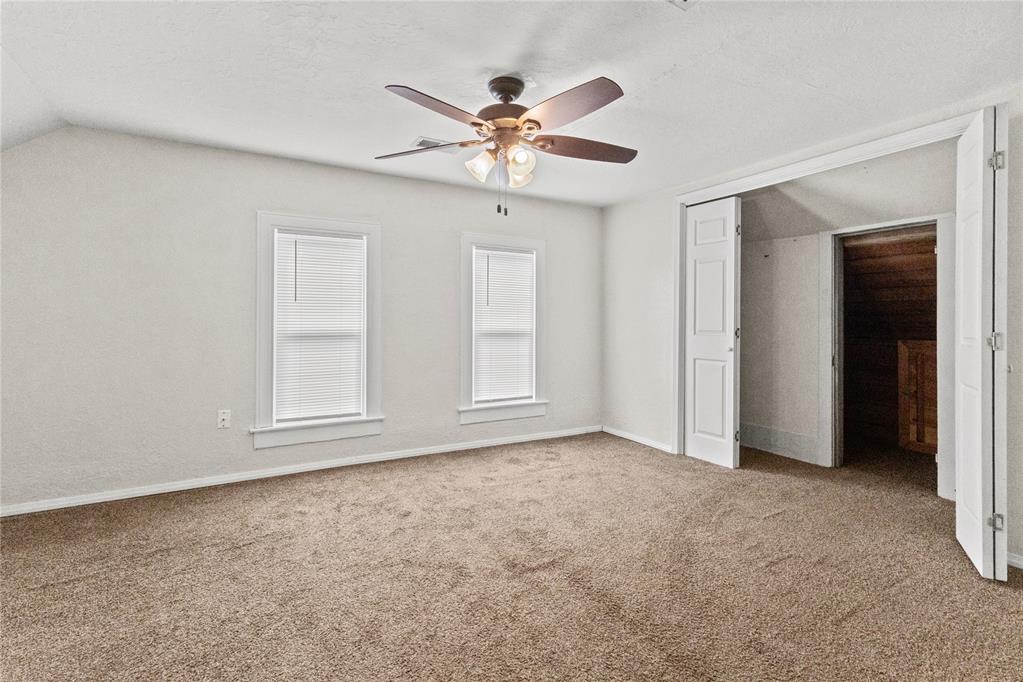 108 W Tom Stafford Street