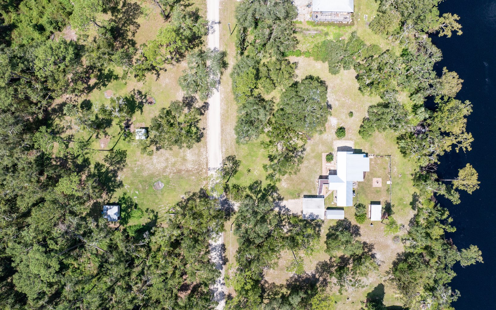 939 NW Banta Acres Rd