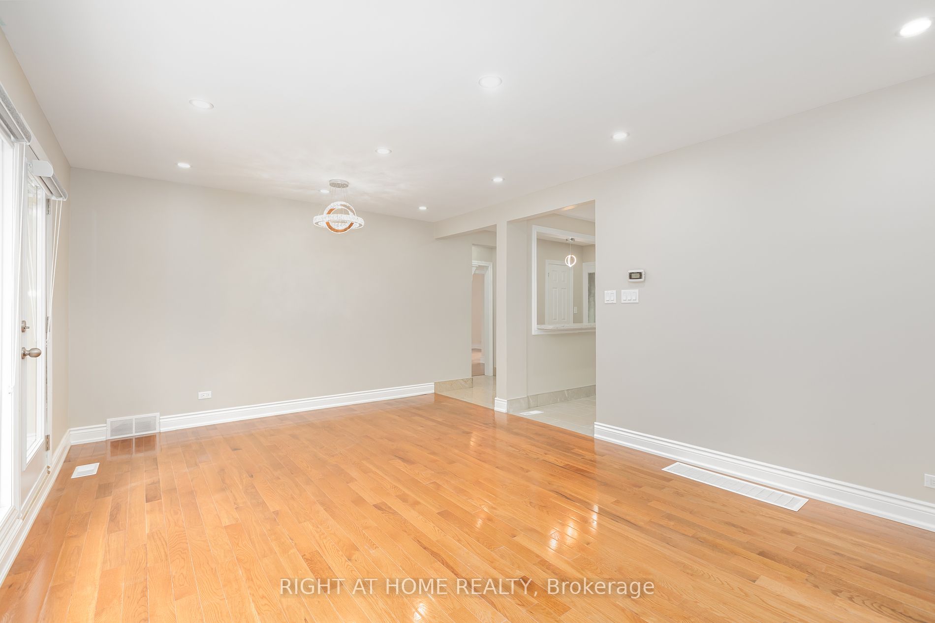 228 Greenwood Ave