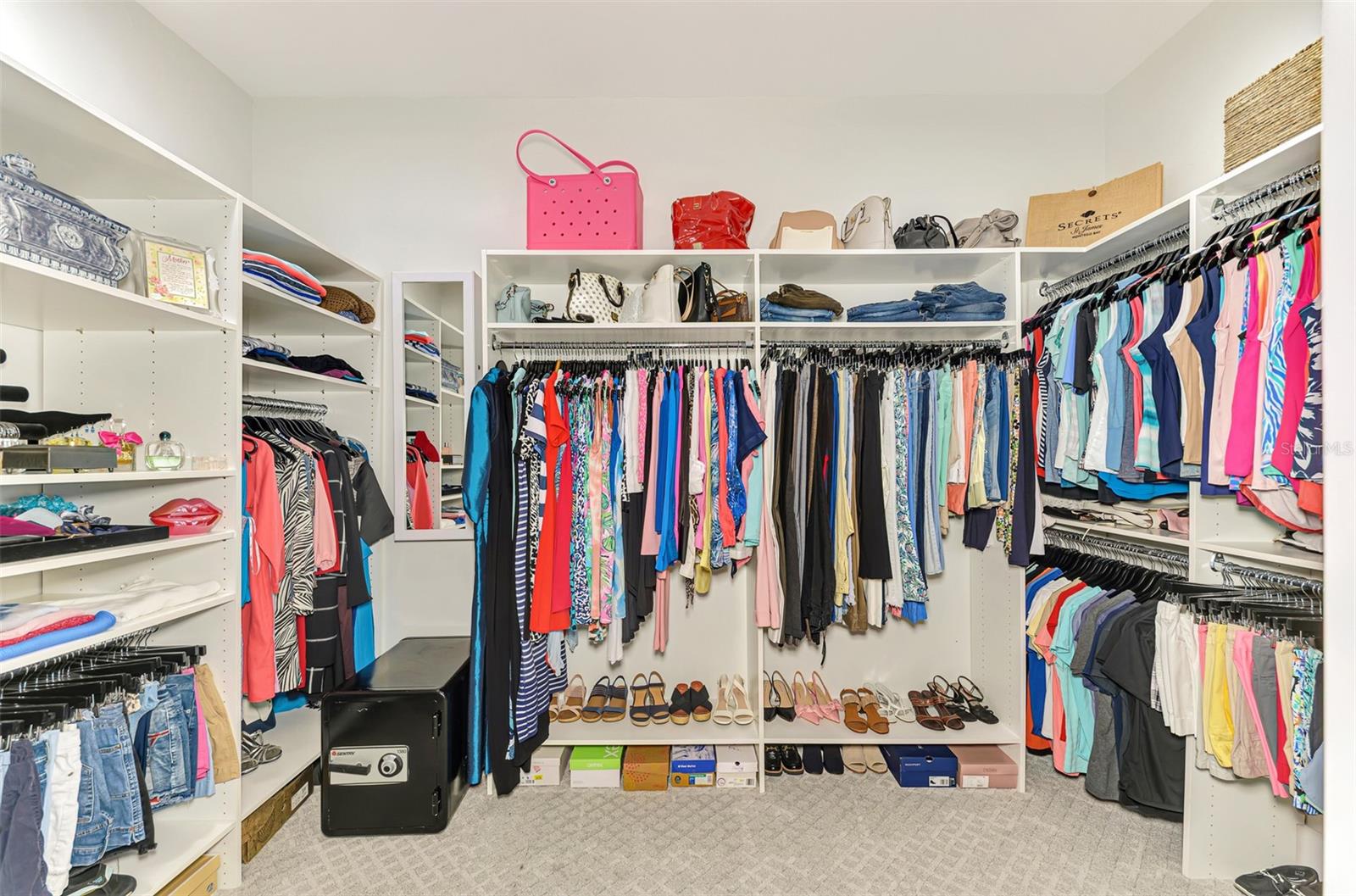 3051 Rivershore Lane