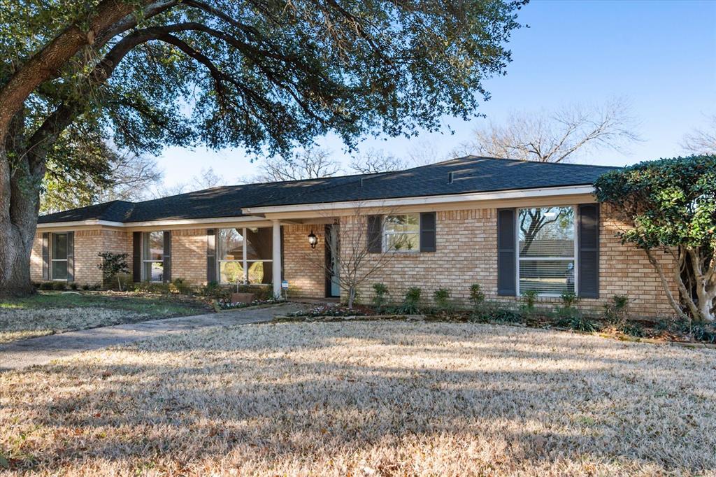 2013 Glenwood Circle