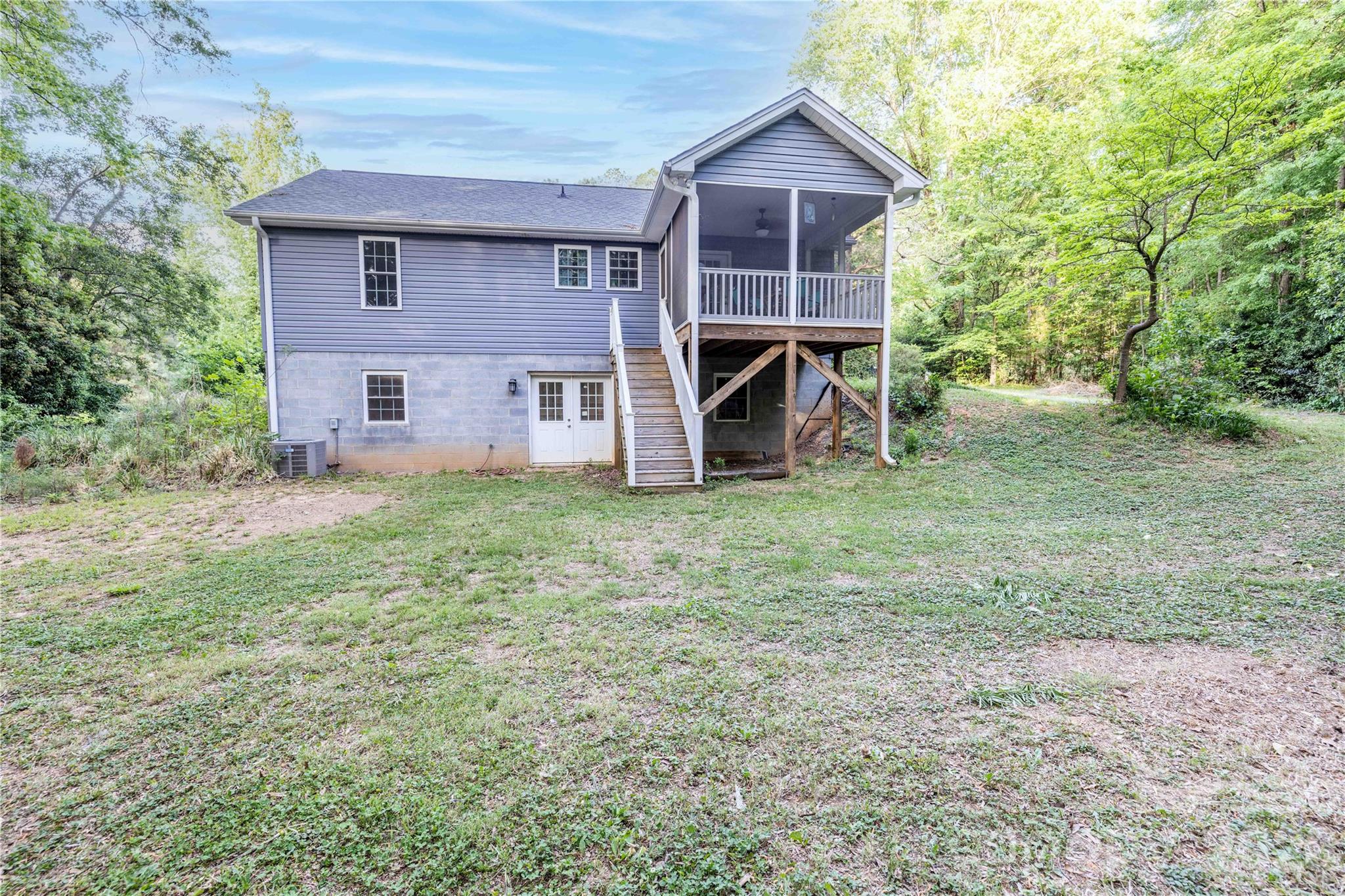 6617 Hwy 73 Highway W