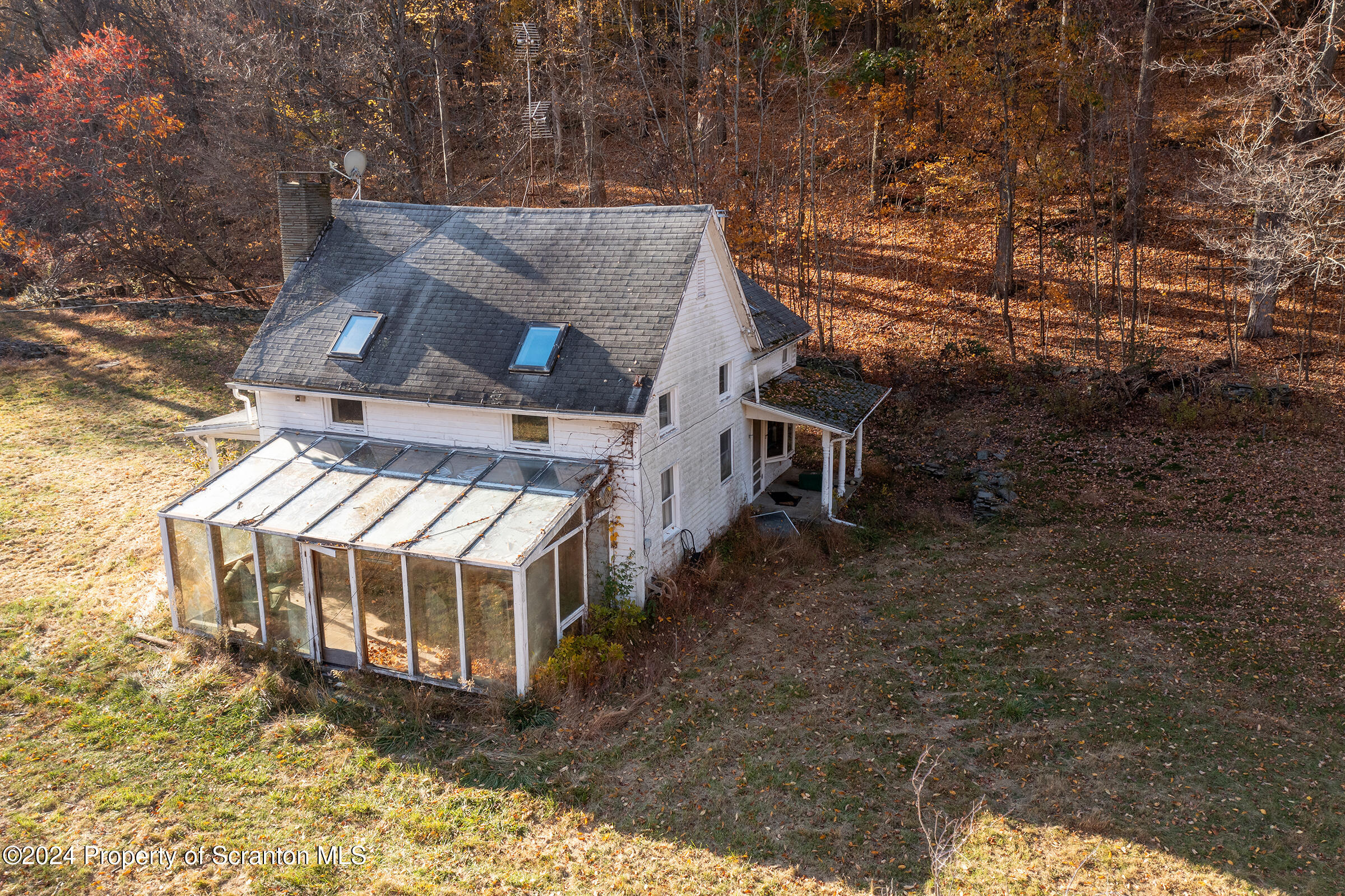 1736 Falls Road