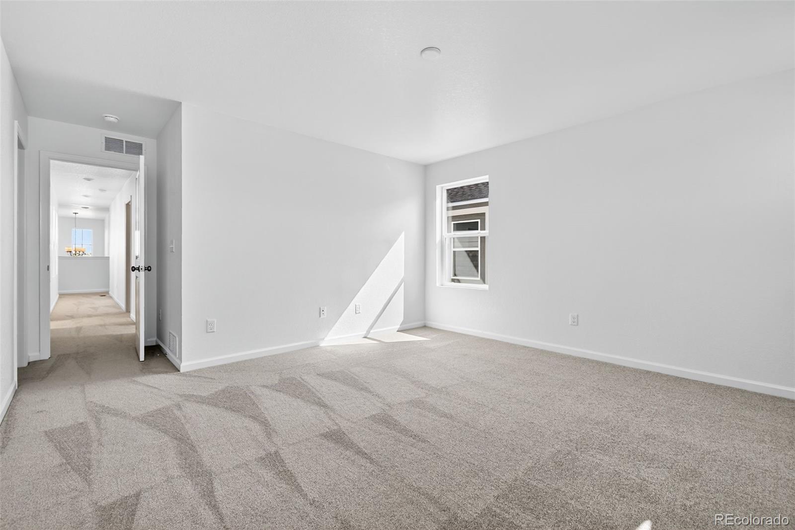 2110 Wagon Wheel Aly