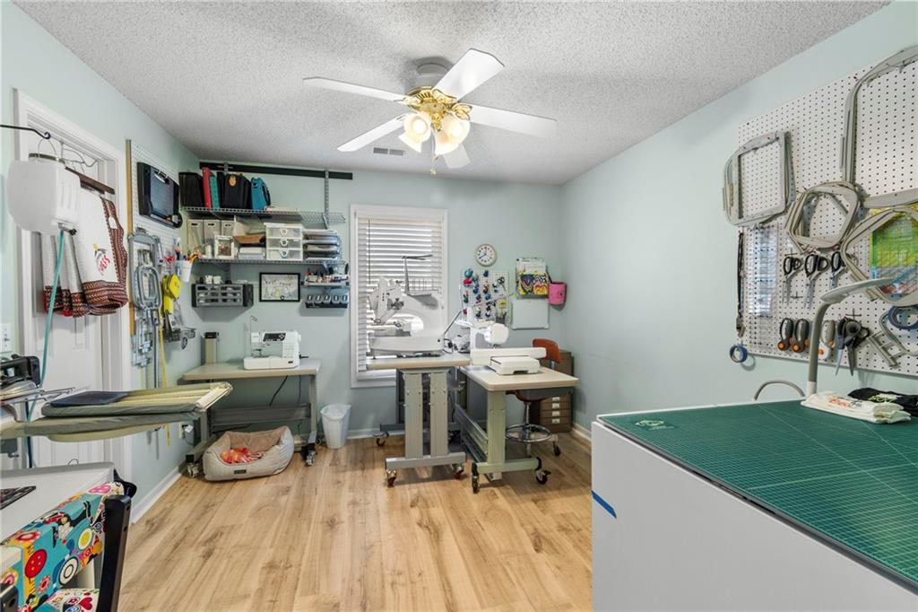 4000 NE 61st Terrace