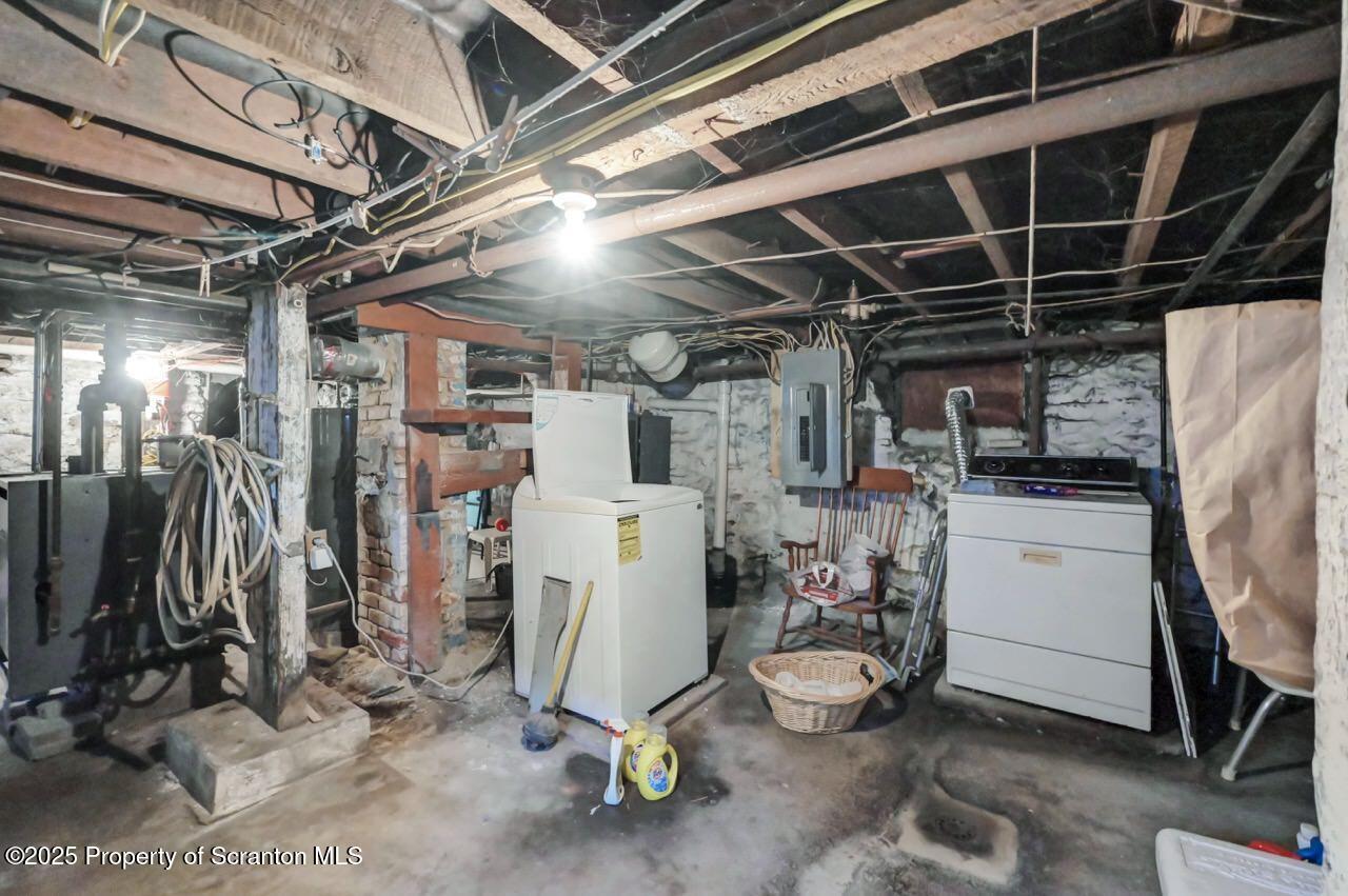 229 Laurel Street L 49