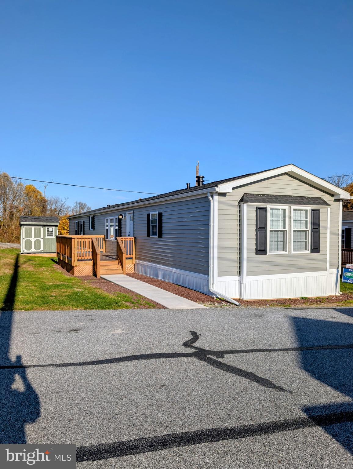 5 Denbigh Ln  