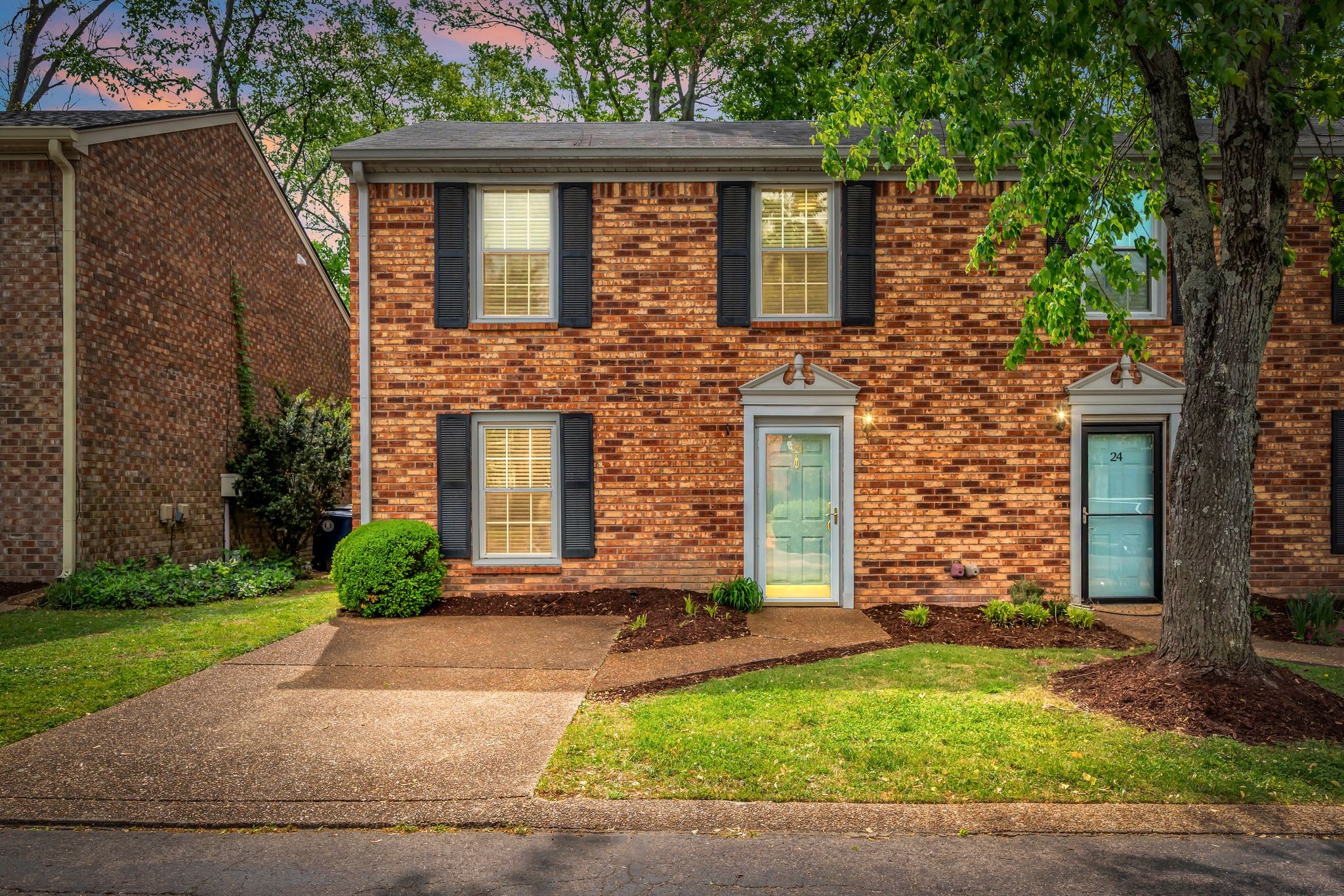1129 W Main St 23 — sold