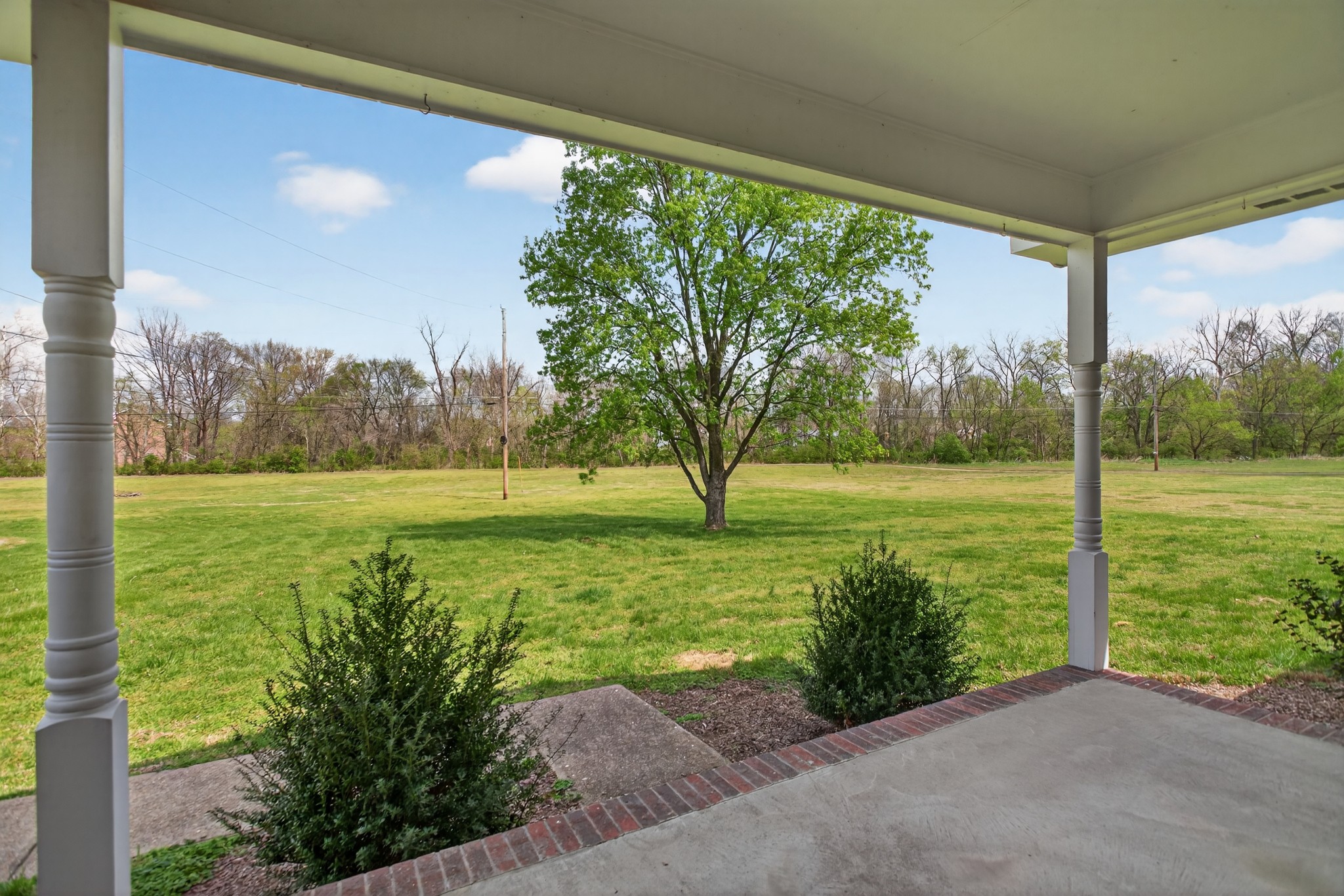 832 New Shackle Island Rd