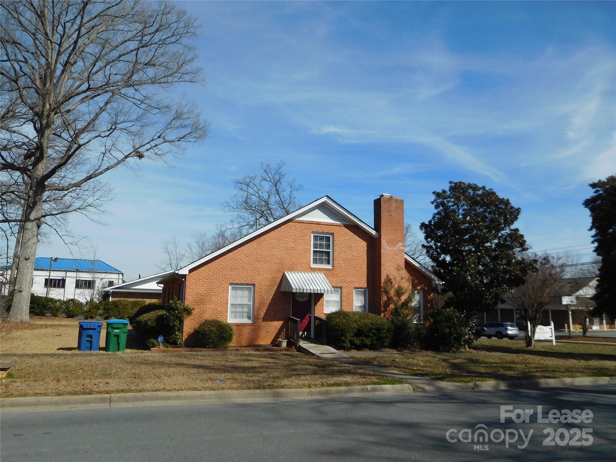 412 S Sutherland Avenue