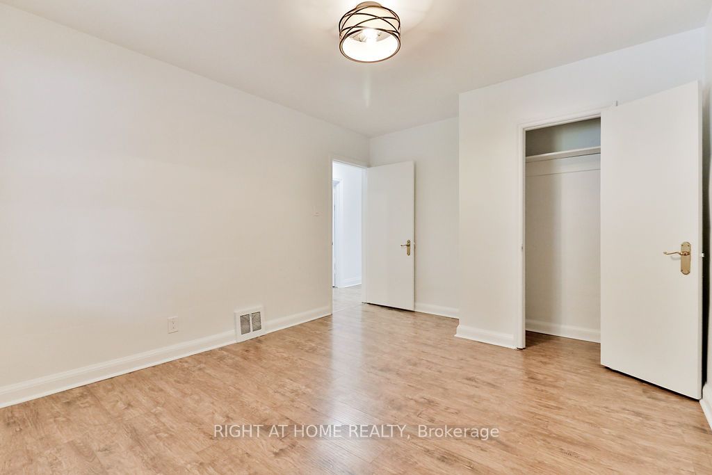 43 Bertram St
