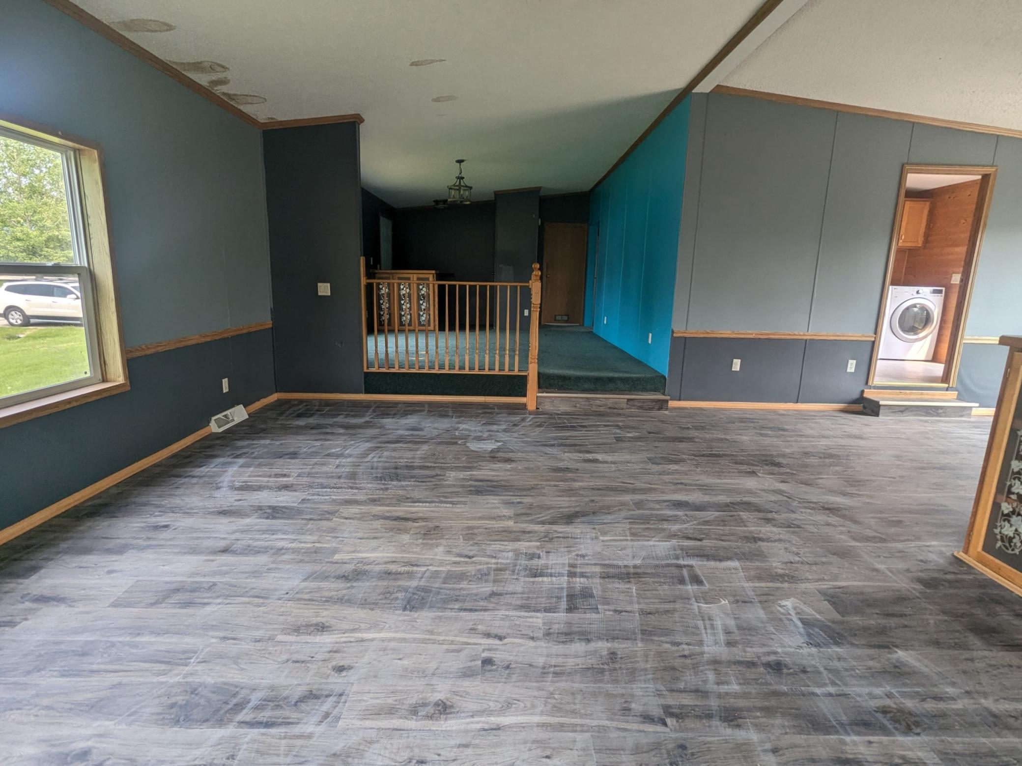 204 6th Street W