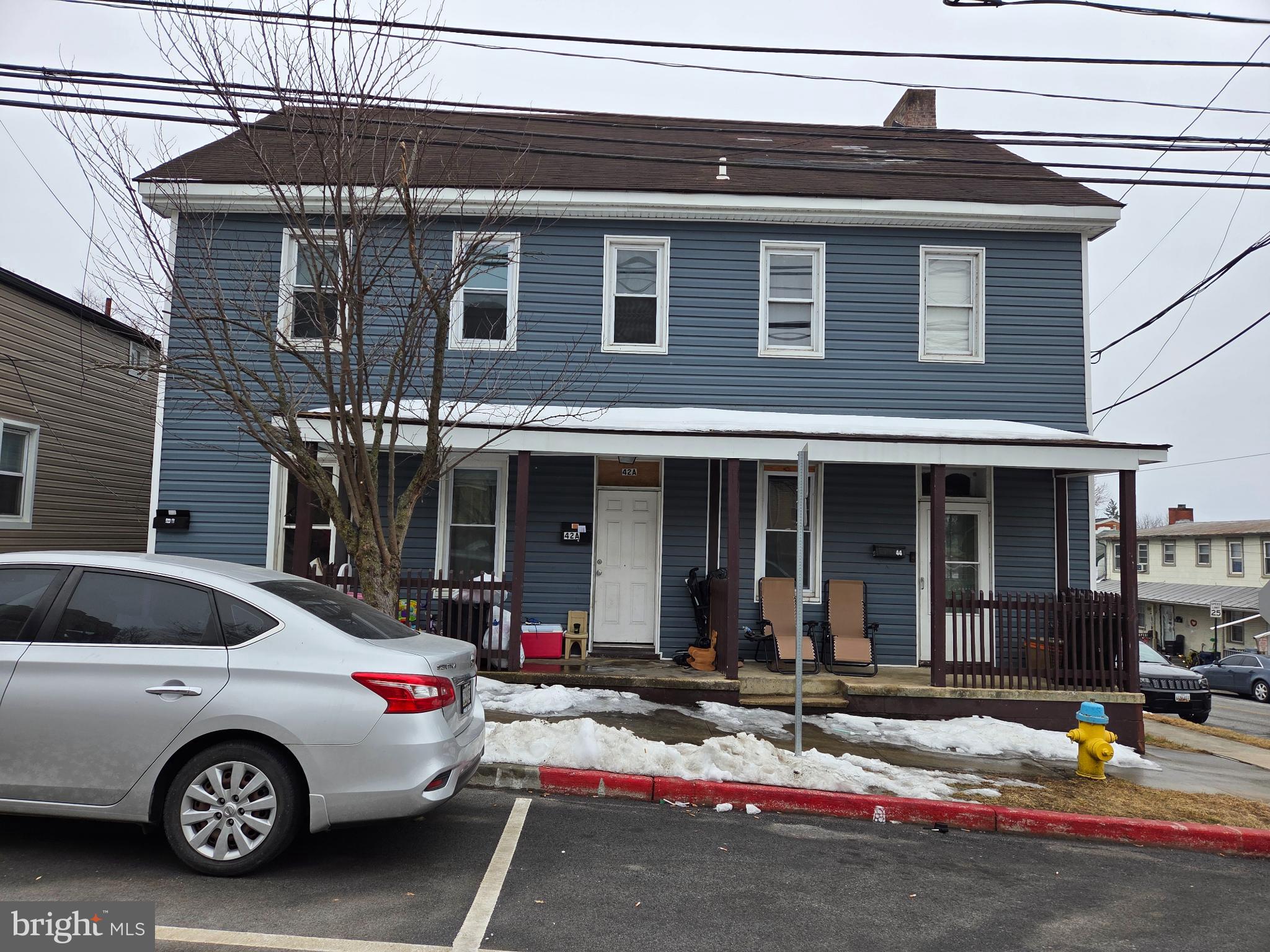 42 W Potomac St  