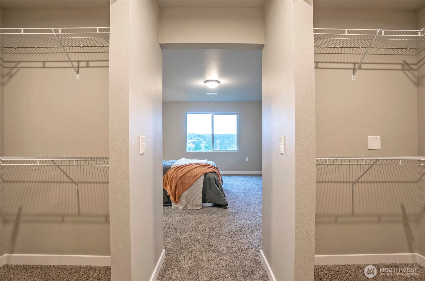2504 W Echo Bay Drive