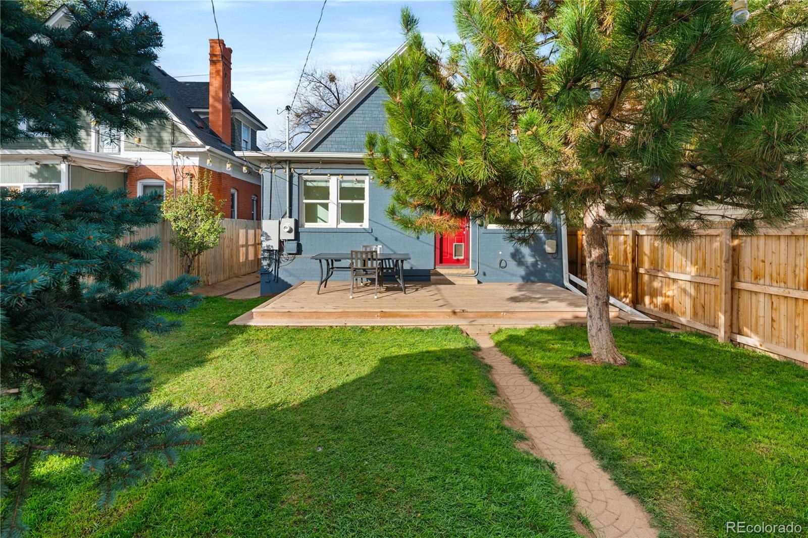 2078 S Pennsylvania Street