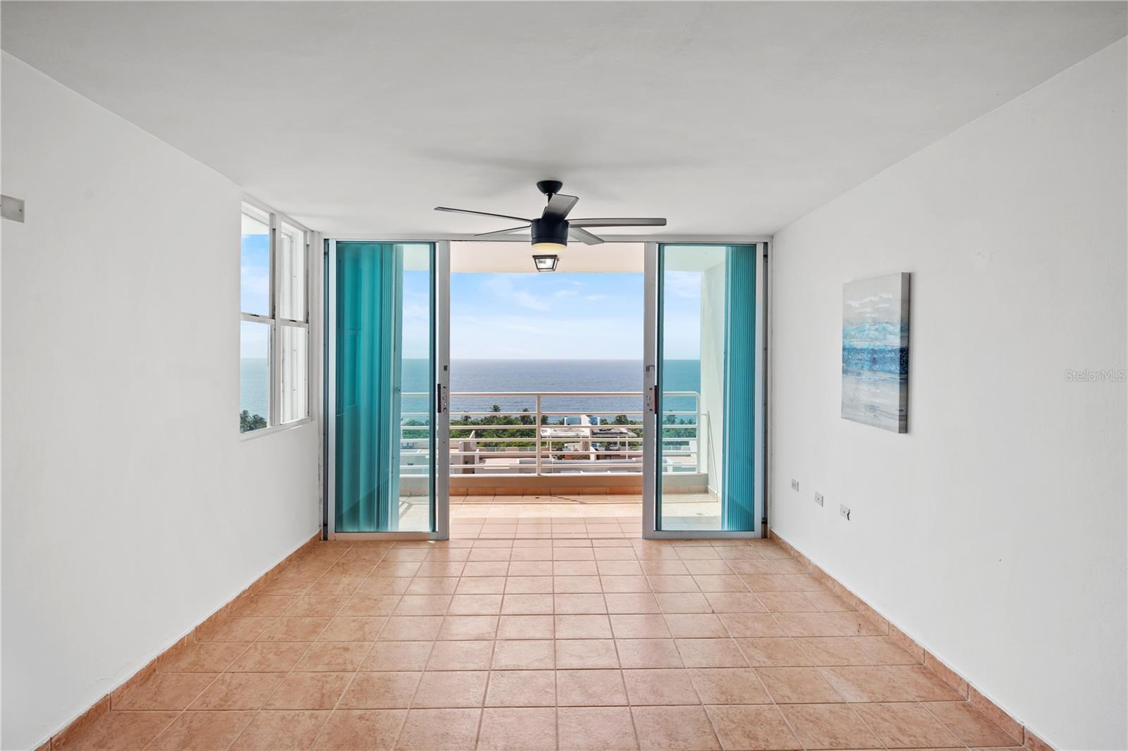 5015 Calle Punta Tuna 2006