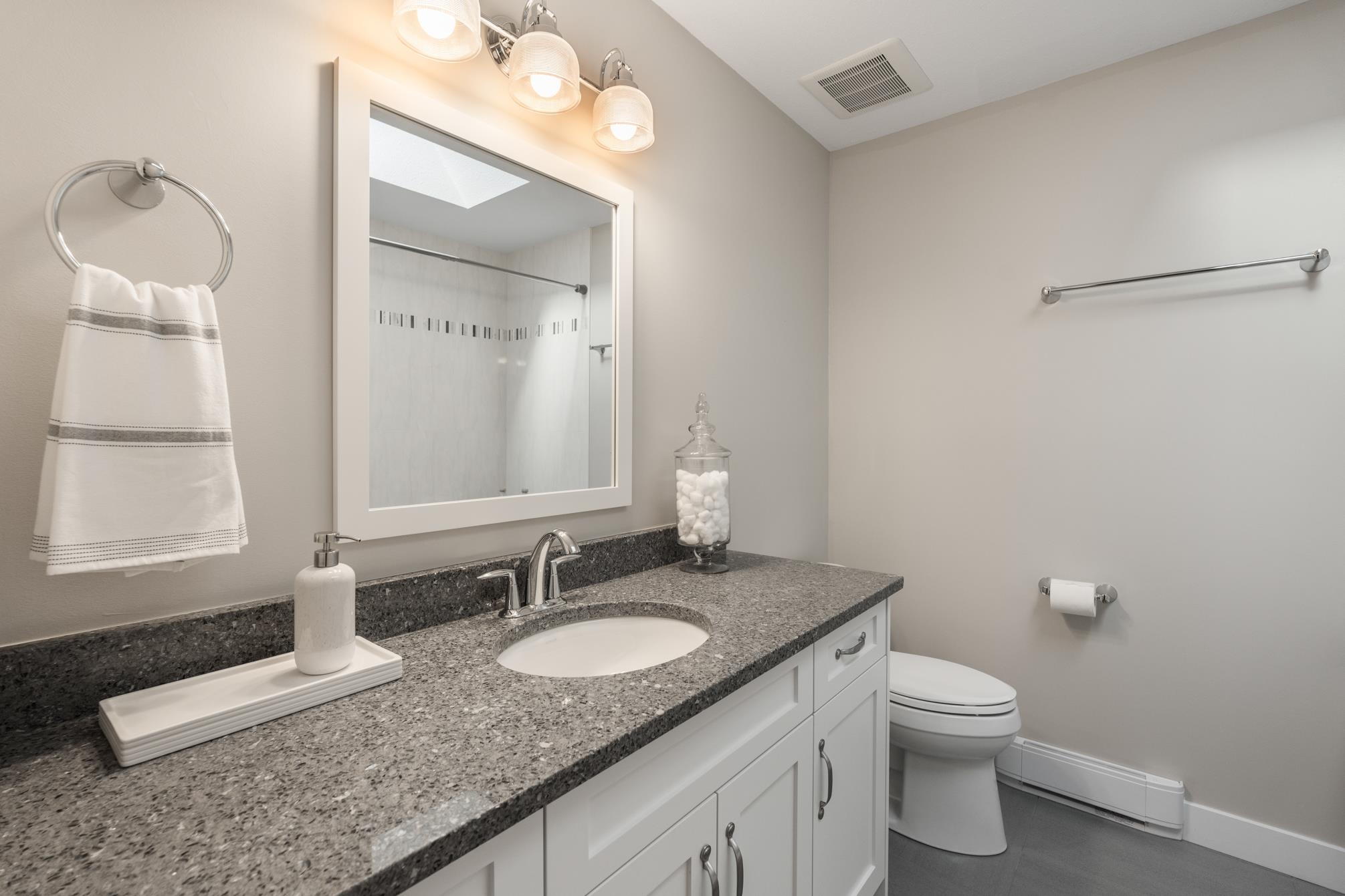 1854 Southmere Crescent 1